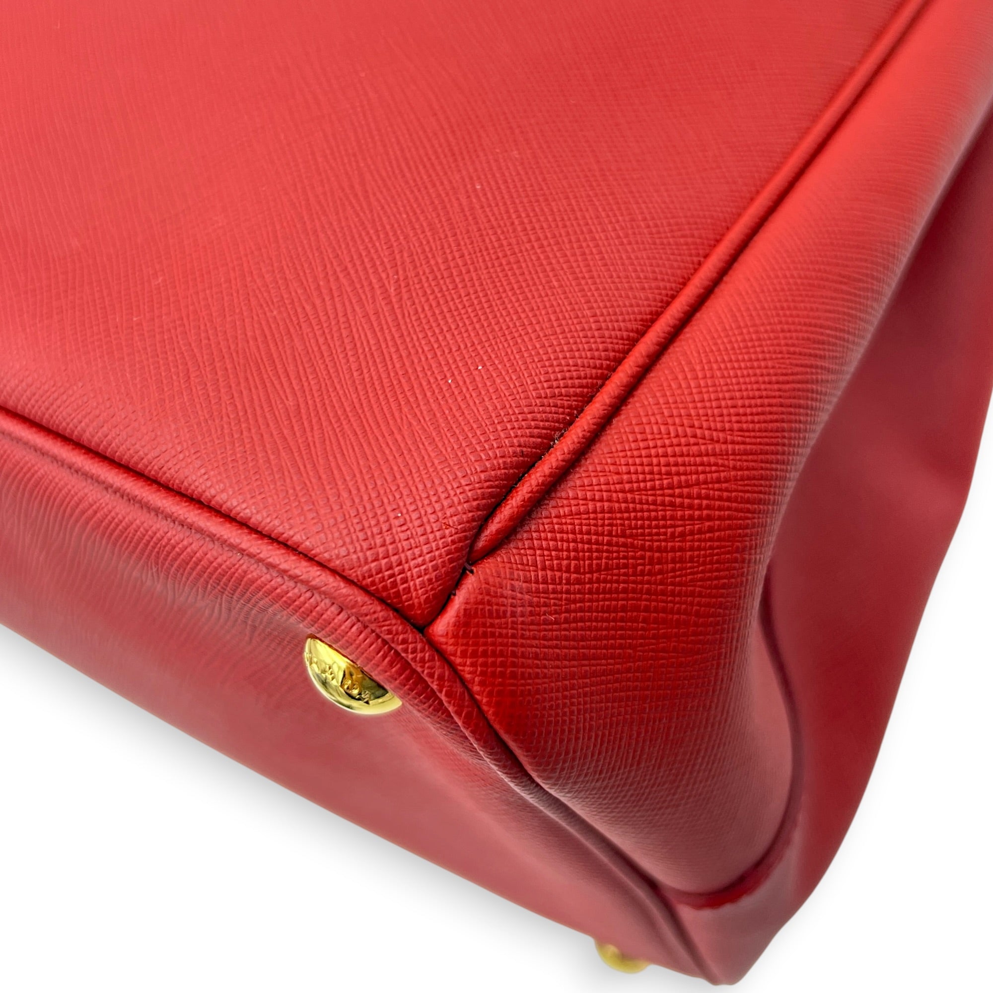 Galleria Top Handle Bag Red in Saffiano Leather, Gold hardware