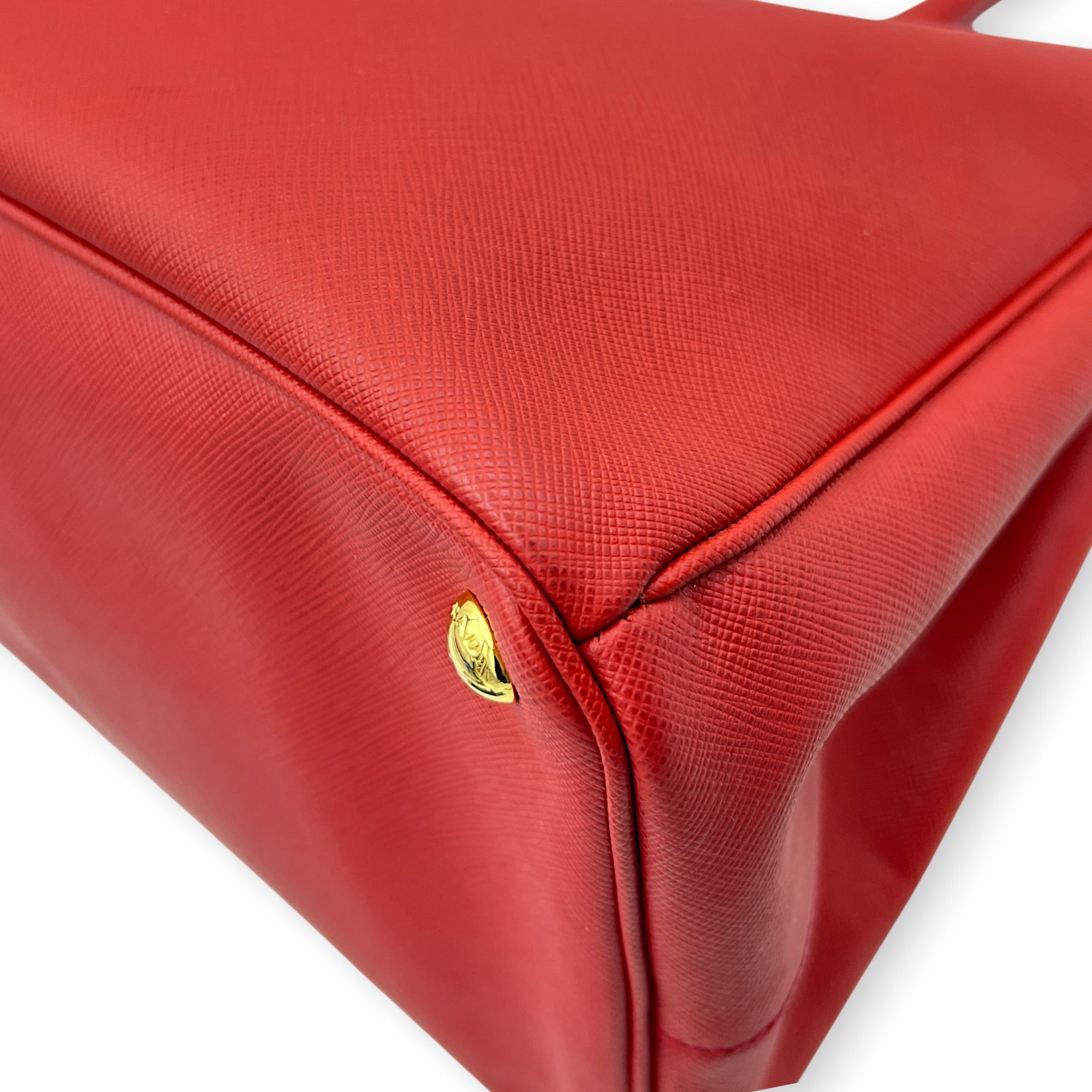 Galleria Top Handle Bag Red in Saffiano Leather, Gold hardware
