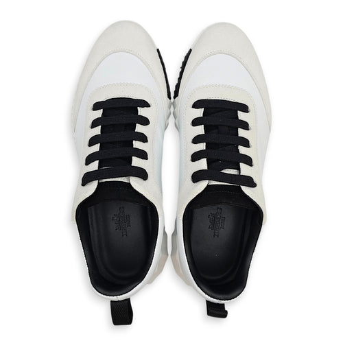 Bouncing Sneaker. Sz: 38 White Sneakers in Calfskin