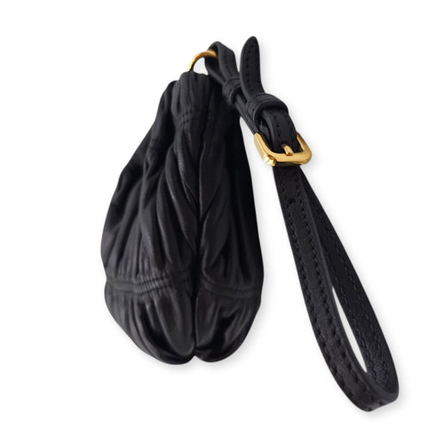 Gaufre Wristlet Black Clutch in Nappa Leather Gold hardware CL2601-18337 4