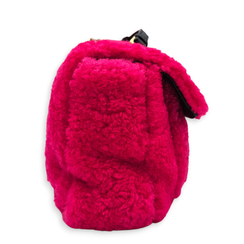 Shearling Be Baguette 26 Pink Shoulder Bag in Shearling Gold hardware