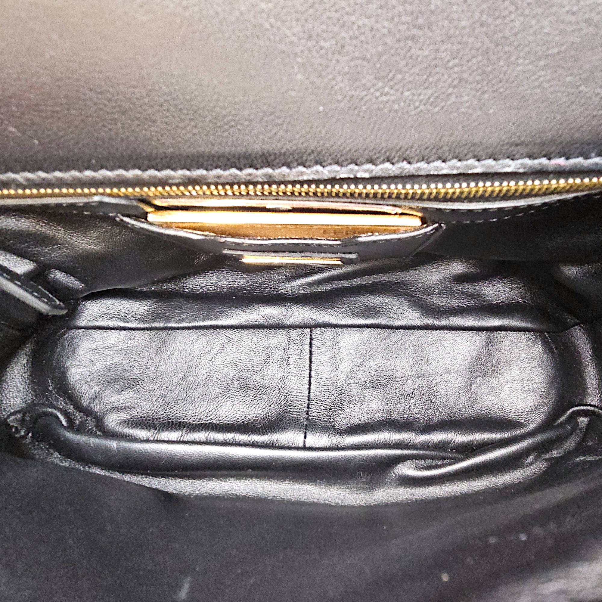 Shearling Be Baguette 26 Pink Shoulder Bag in Shearling Gold hardware