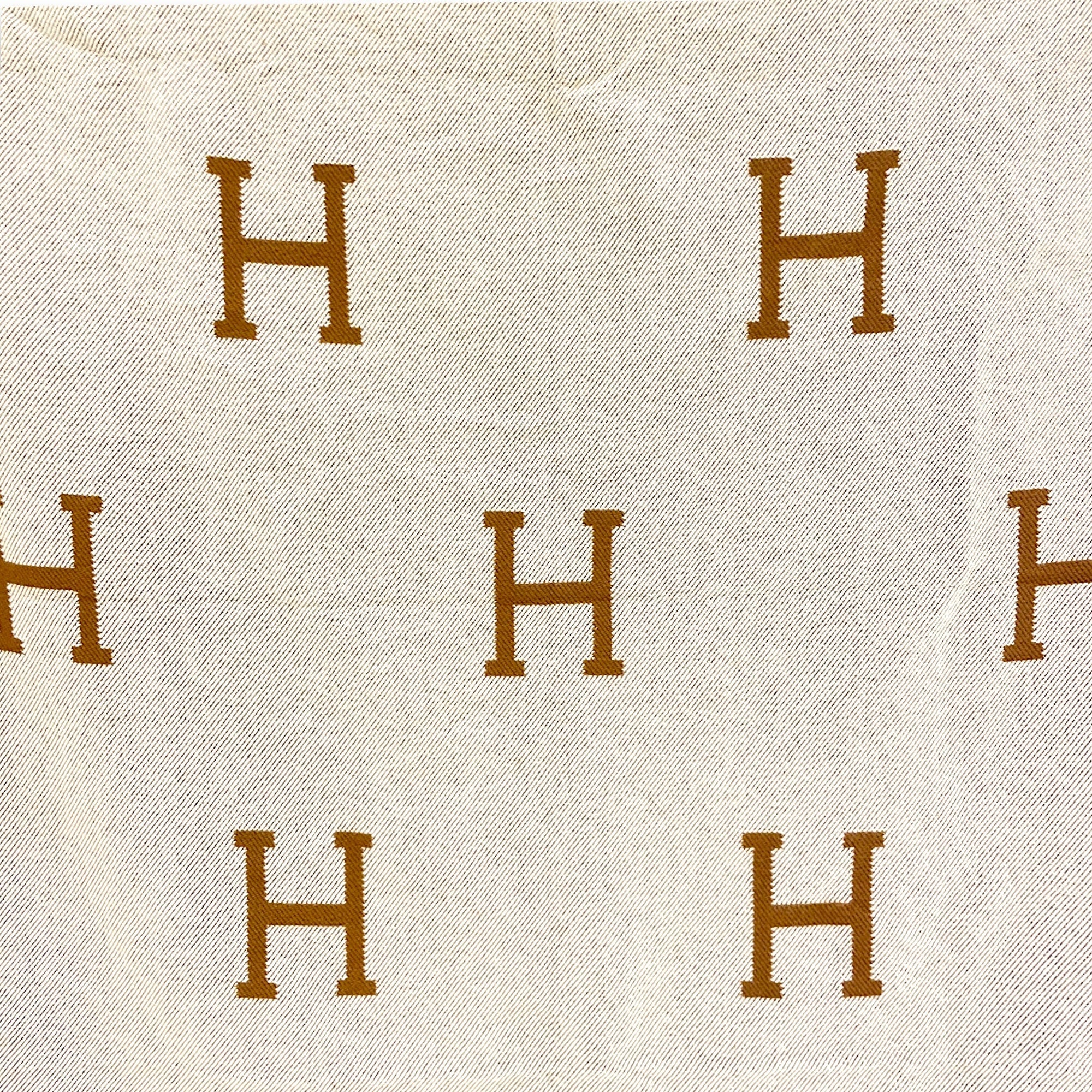 Avalon III Throw Blanket Ecru/Camel Homeware CL2601-18449 3