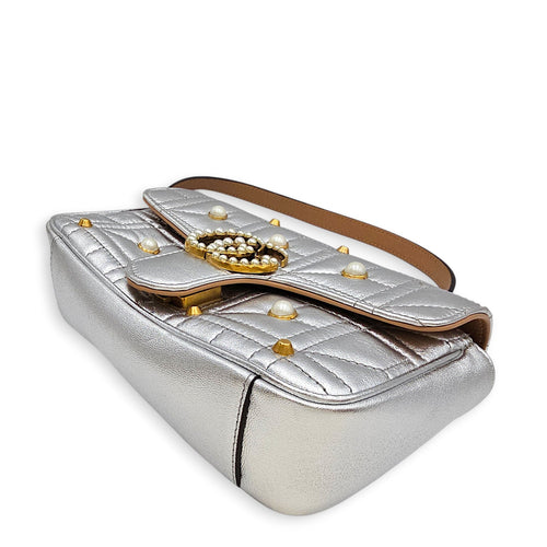 GG Marmont Mini Matelasse Shoulder  Silver Shoulder Bag in Metallic Gold hardware CL2601-18809 5