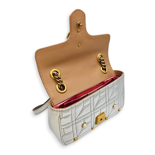 GG Marmont Mini Matelasse Shoulder  Silver Shoulder Bag in Metallic Gold hardware CL2601-18809 9