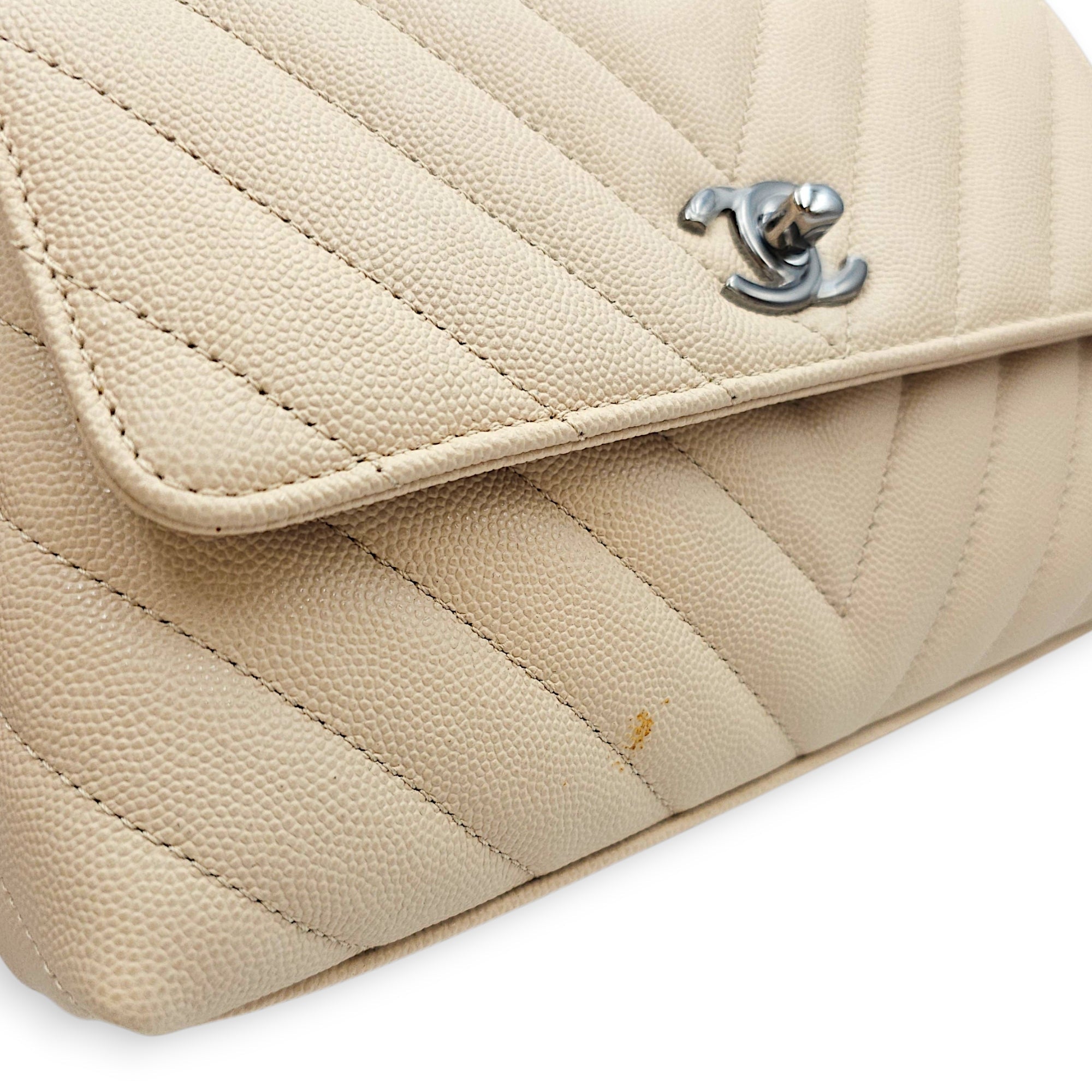 Coco Handle Chevron light beige  Beige Shoulder Bag Silver hardware CL2601-18875 7