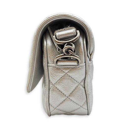 Quilted Flap Metallic Silver Shoulder Bag in Calfskin Ruthenium hardware CL2601-19060 11