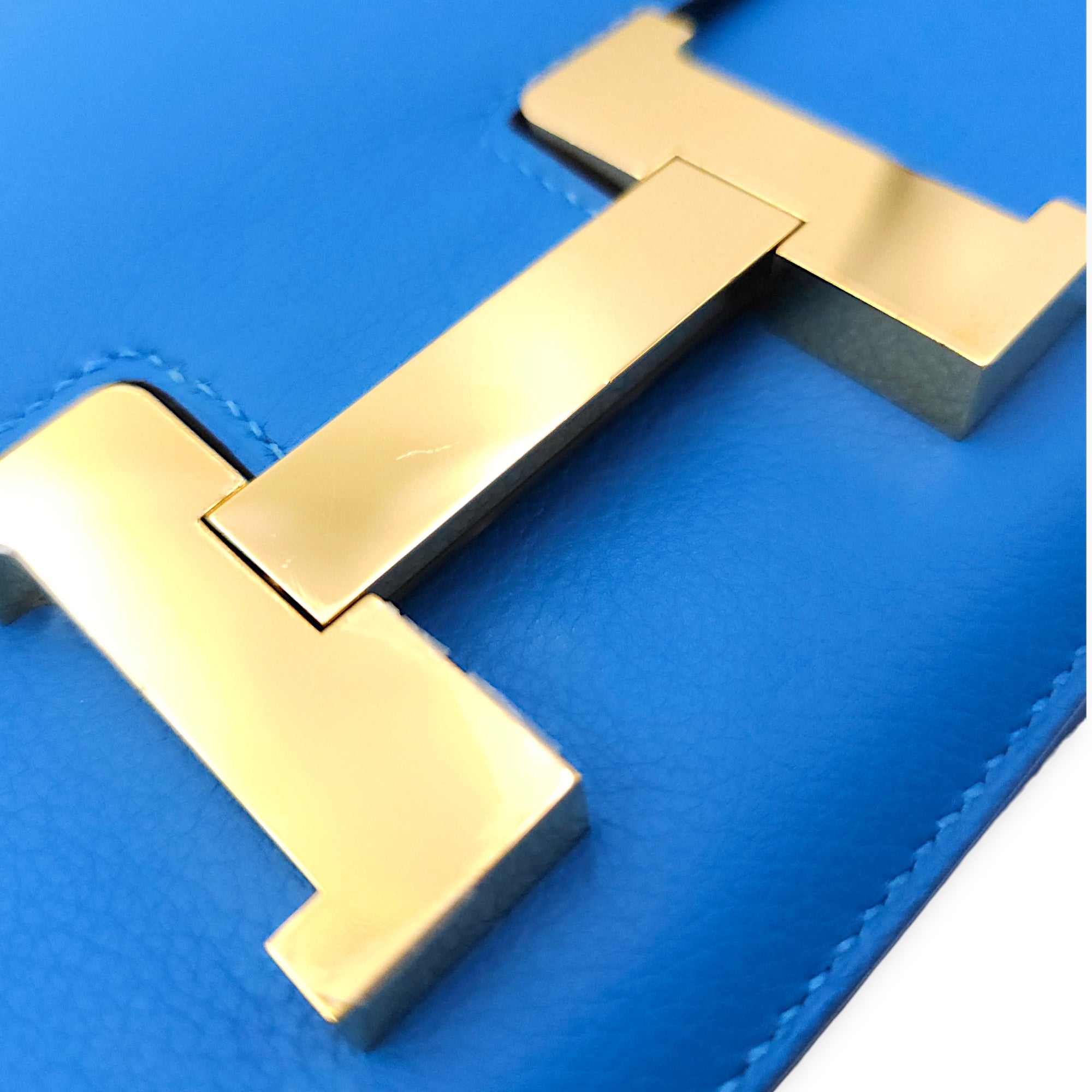 Constance 24 Blue Hydra in Evercolor Gold hardware CL2601-19067 8