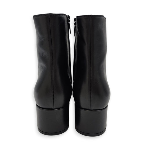Ankle Boots 39 Black in Calfskin Gunmetal hardware CL2601-19176 3