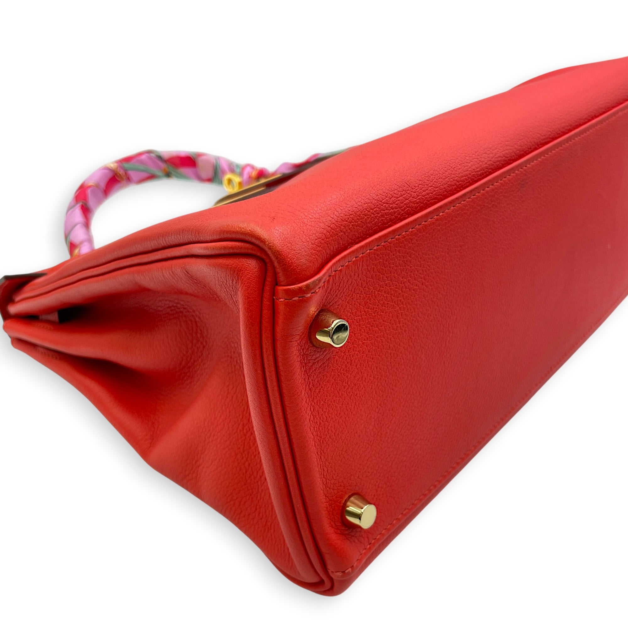 Kelly 32 Rouge Tomate in Evercolor Gold hardware