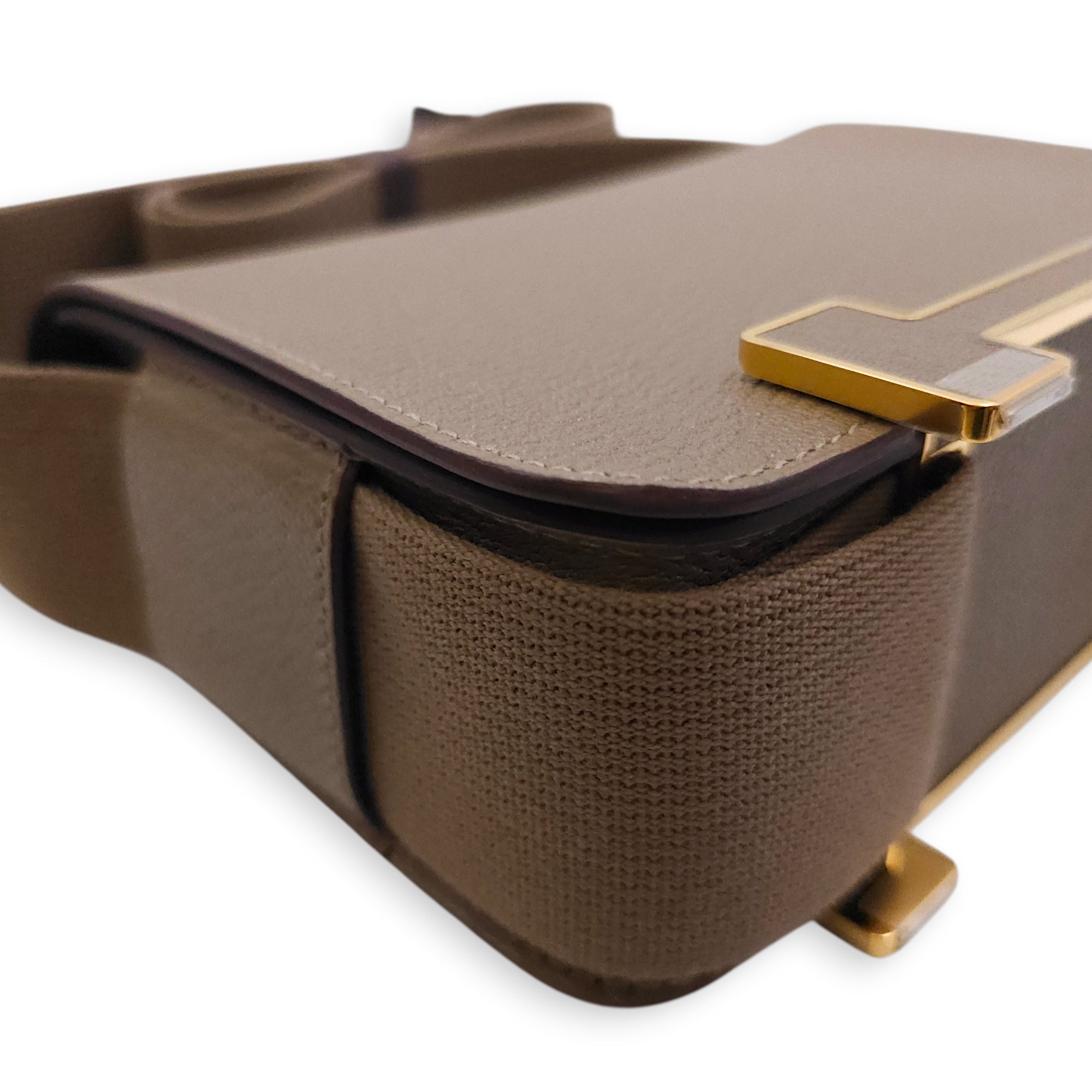 Geta Etoupe in Chevre Mysore Gold hardware CL2602-19342 9