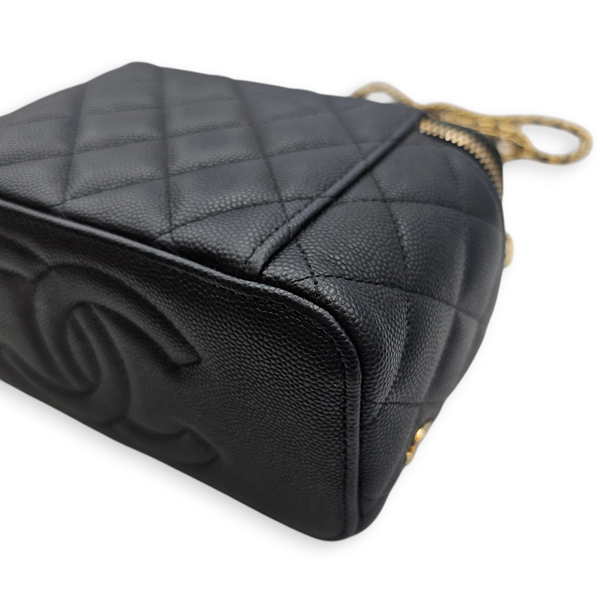Coco Casino Vanity Case with Enamel Card Suits Black Crossbody Bag in Caviar Leather Gold hardware CL2602-19372 7