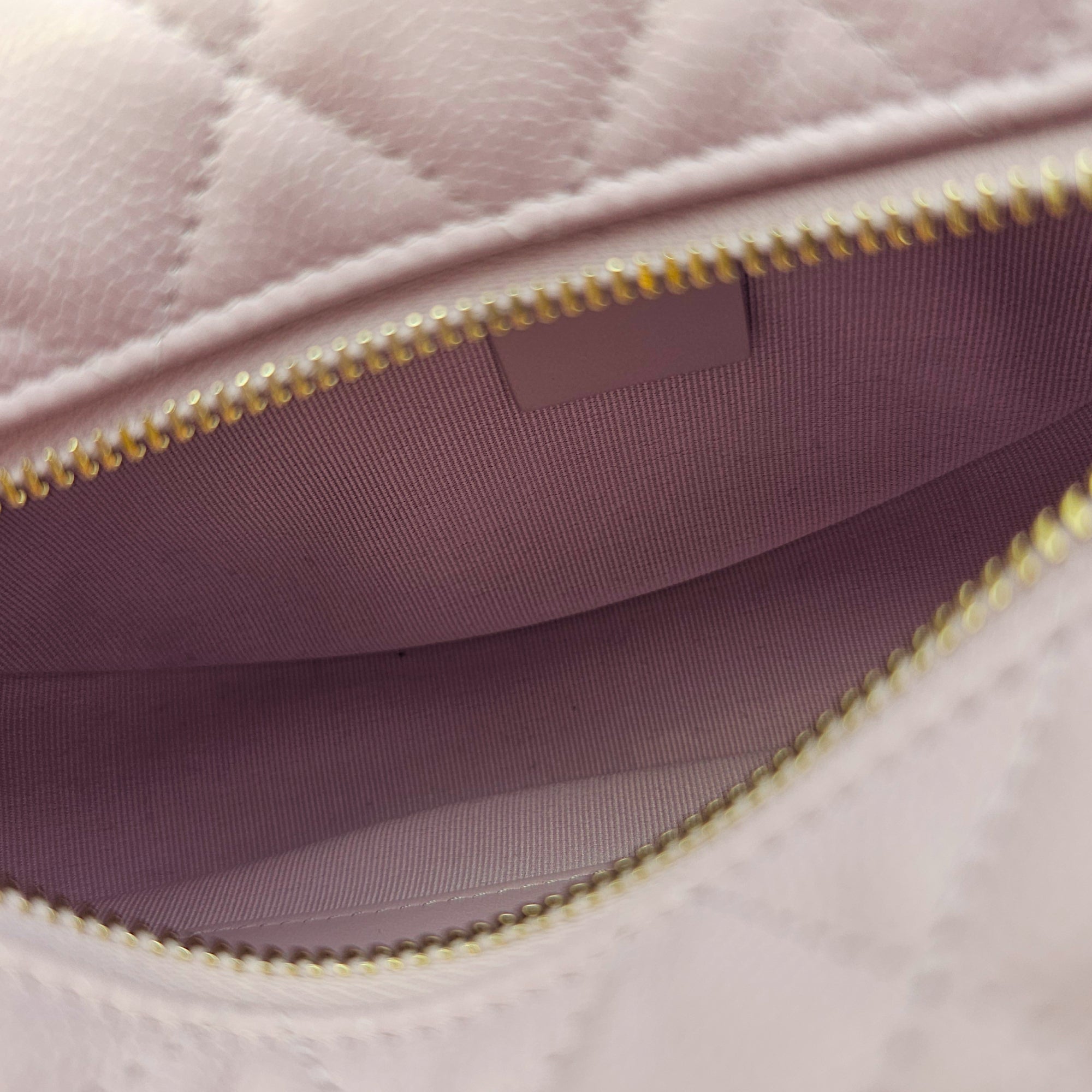 Shiny Quilted brow Pouch Hobo Purple Top Handle Bag in Caviar Leather Gold hardware CL2602-19399 6