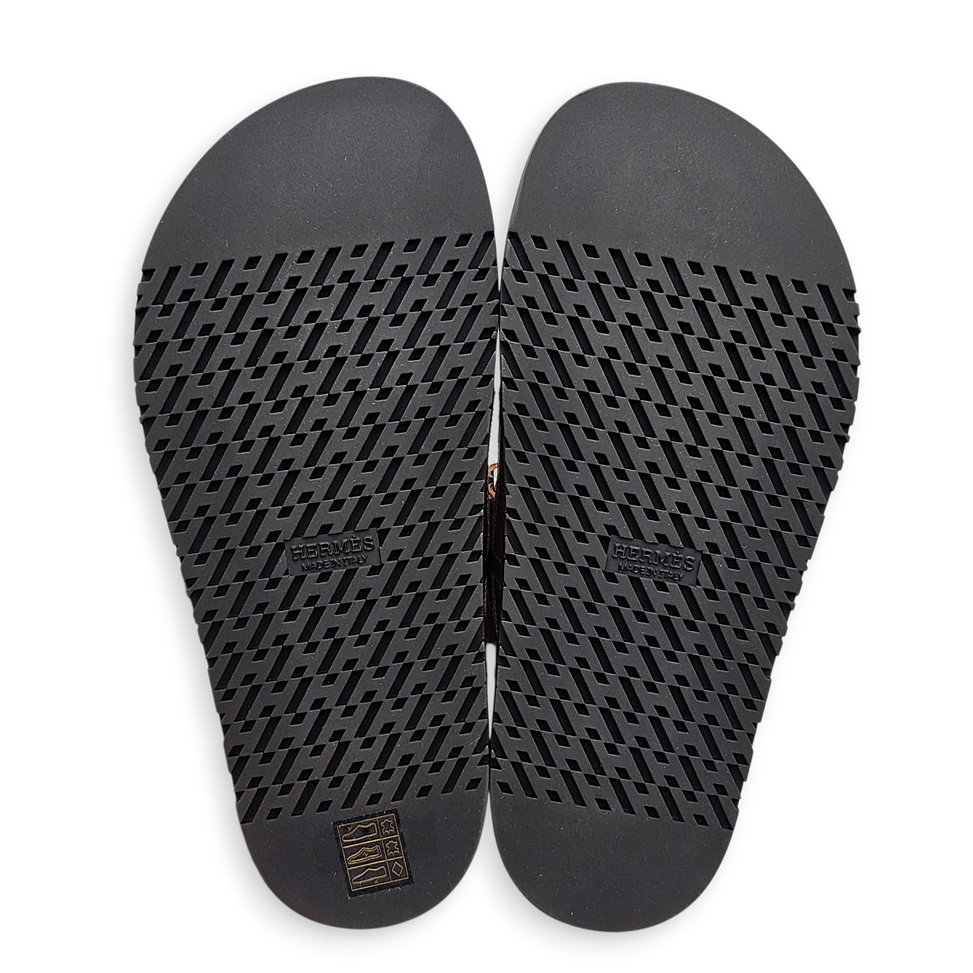 Chypre Sandal. Sz: 37 Naturel Sandals in Calfskin