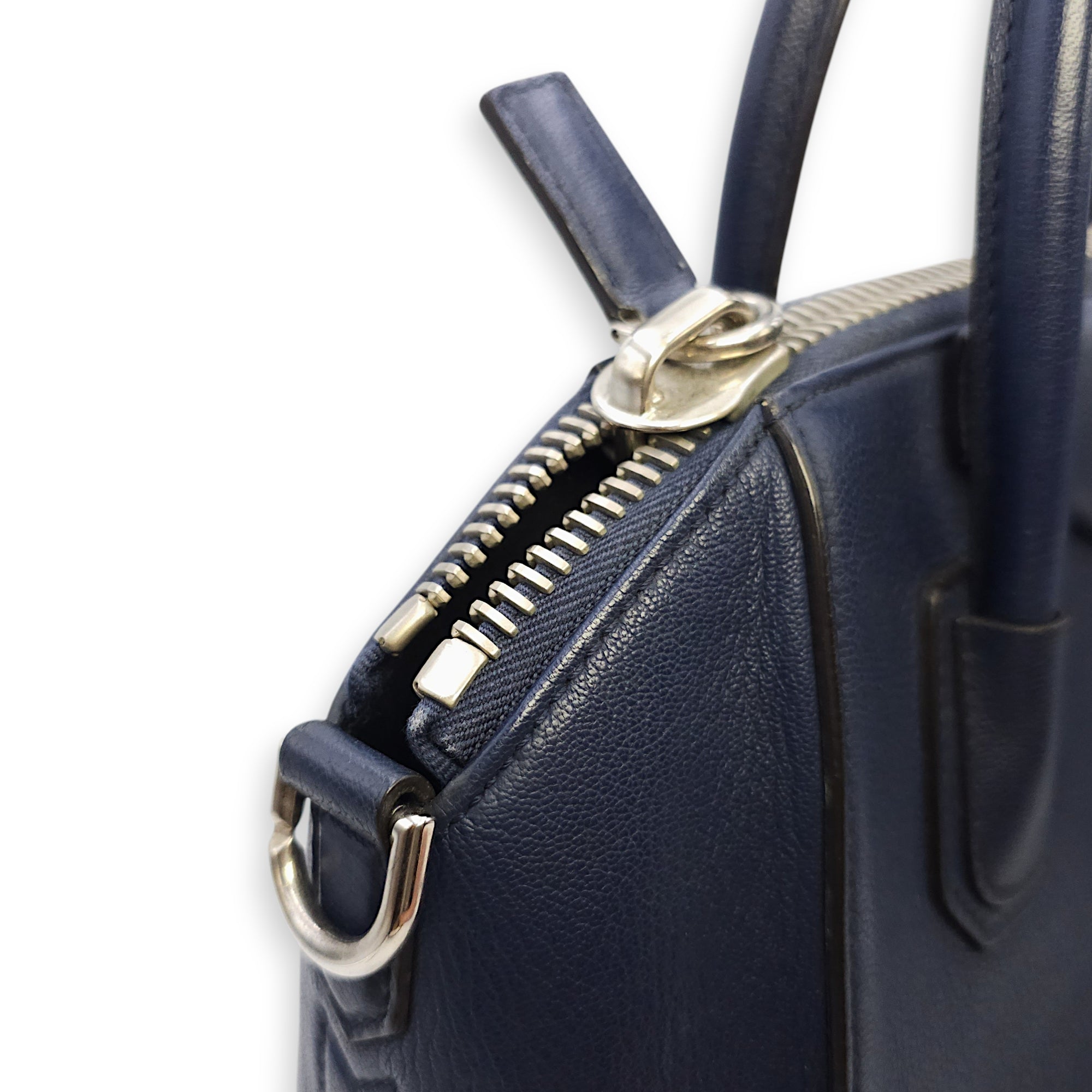 Antigona Small Blue Shoulder Bag in Calfskin Silver hardware CL2602-19438 10