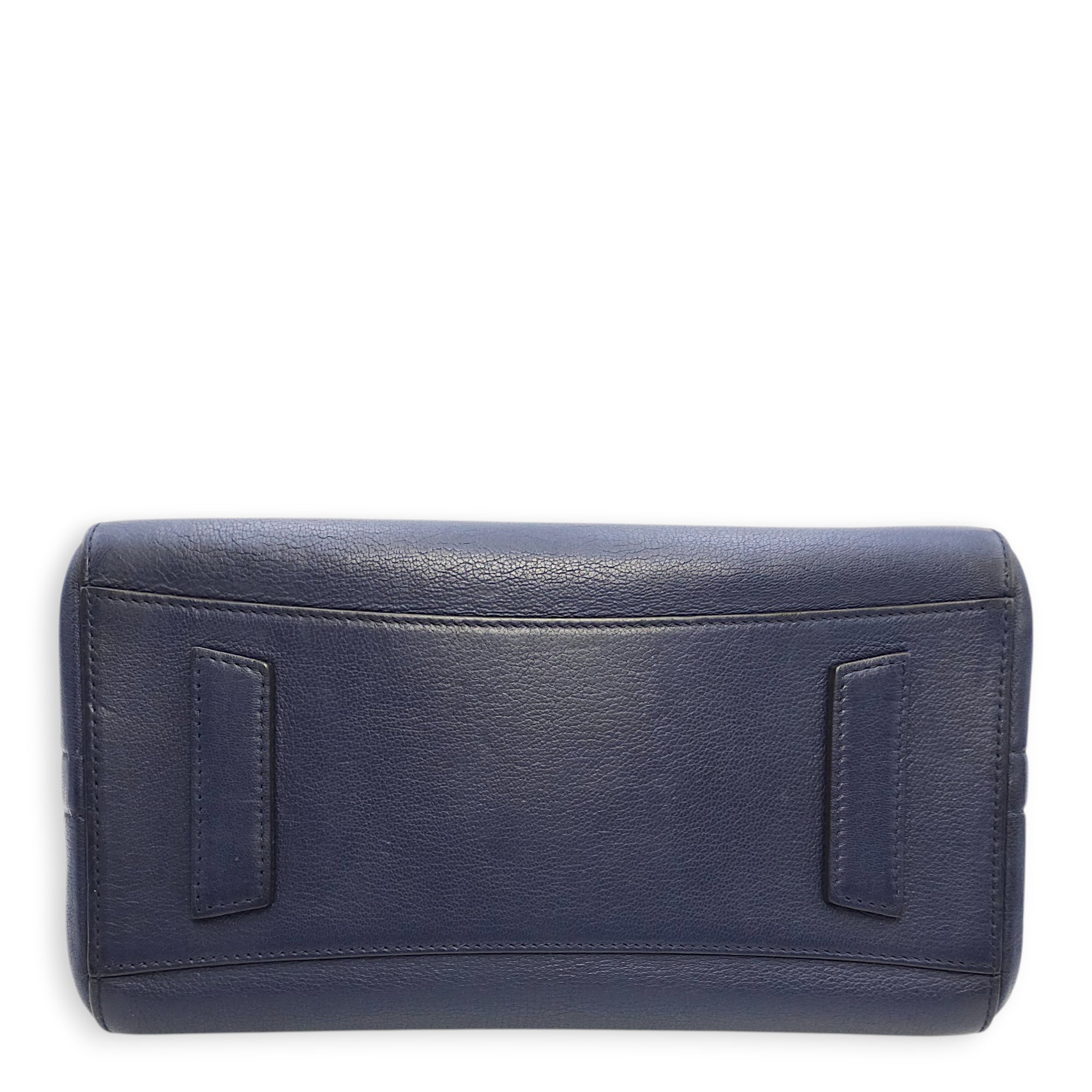 Antigona Small Blue Shoulder Bag in Calfskin Silver hardware CL2602-19438 6