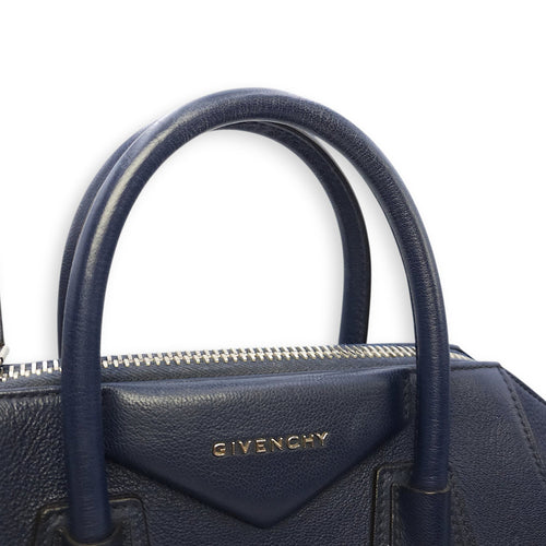 Antigona Small Blue Shoulder Bag in Calfskin Silver hardware CL2602-19438 5