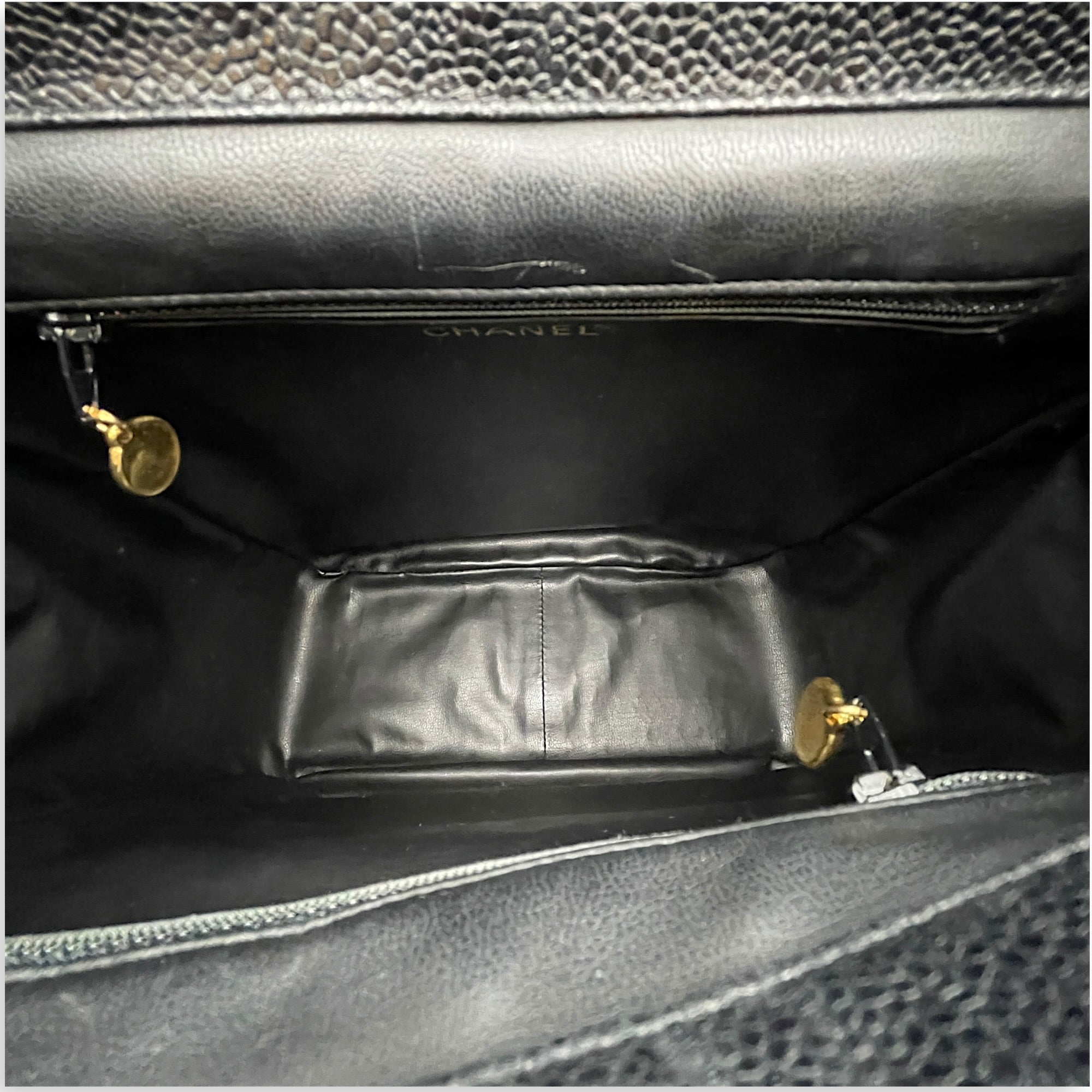 Vintage CC 1995 Turn-Lock Black Backpack in Caviar Leather Gold hardware CL2602-19445 6