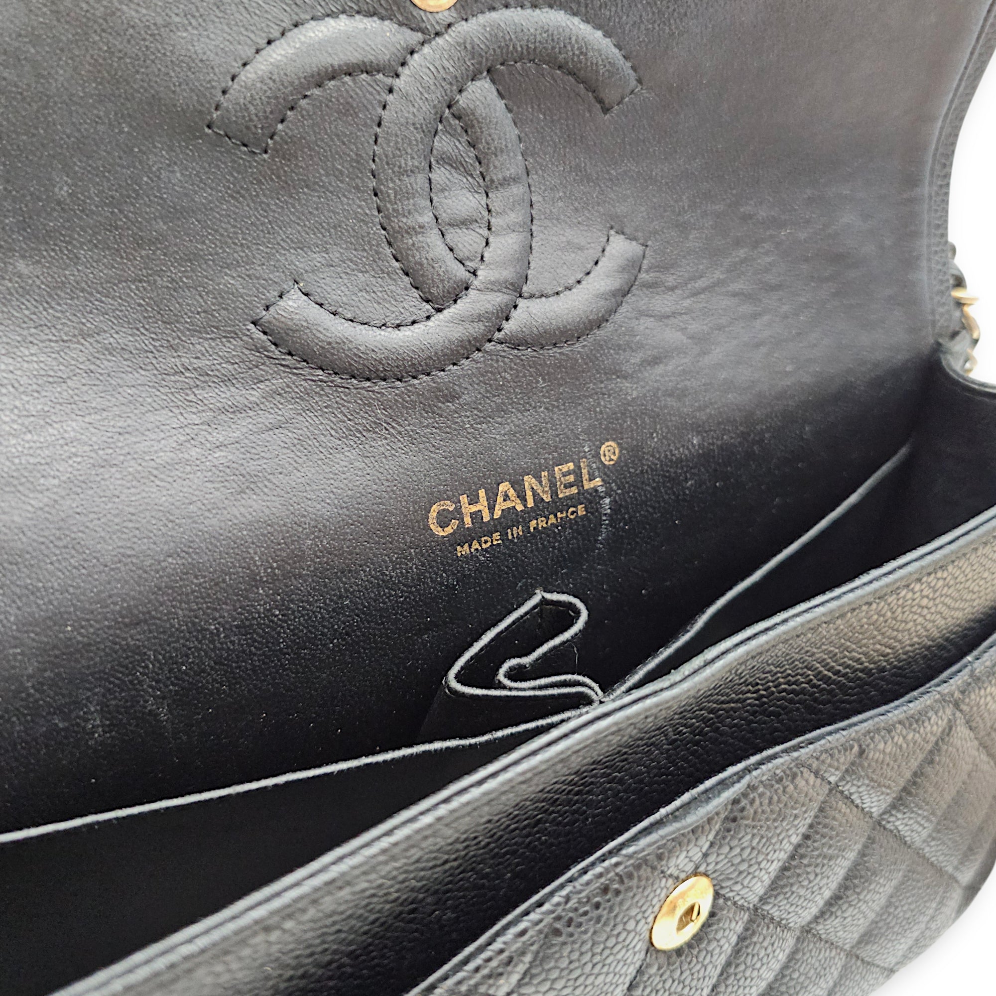 Classic Flap (Double Flap) Medium Black Shoulder Bag in Caviar Leather Gold hardware SL2603-20052 7