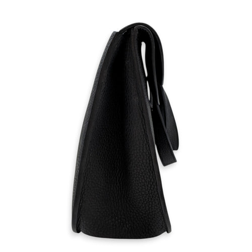 Halzan 31 Black in Clemence Palladium hardware