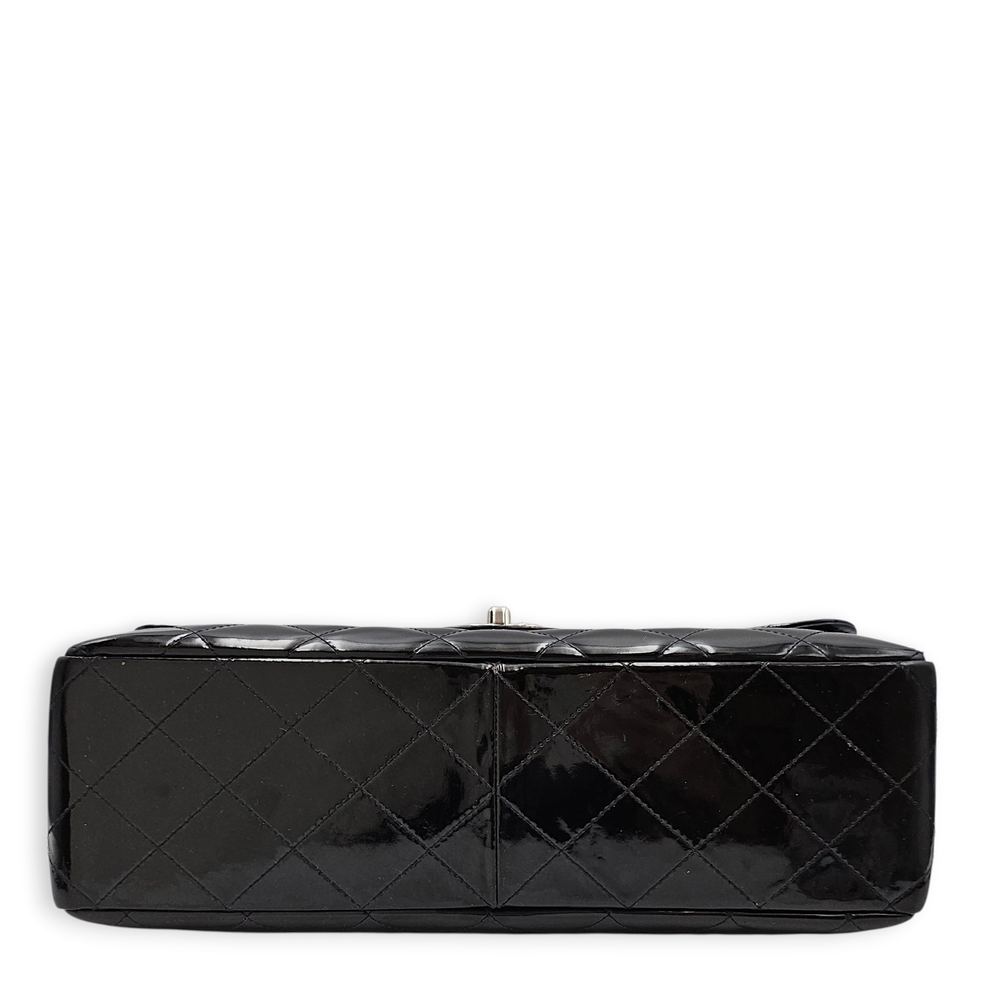 Quilted Single Flap Jumbo Black Shoulder Bag in Patent Leather Silver hardware CL2603-19879 5