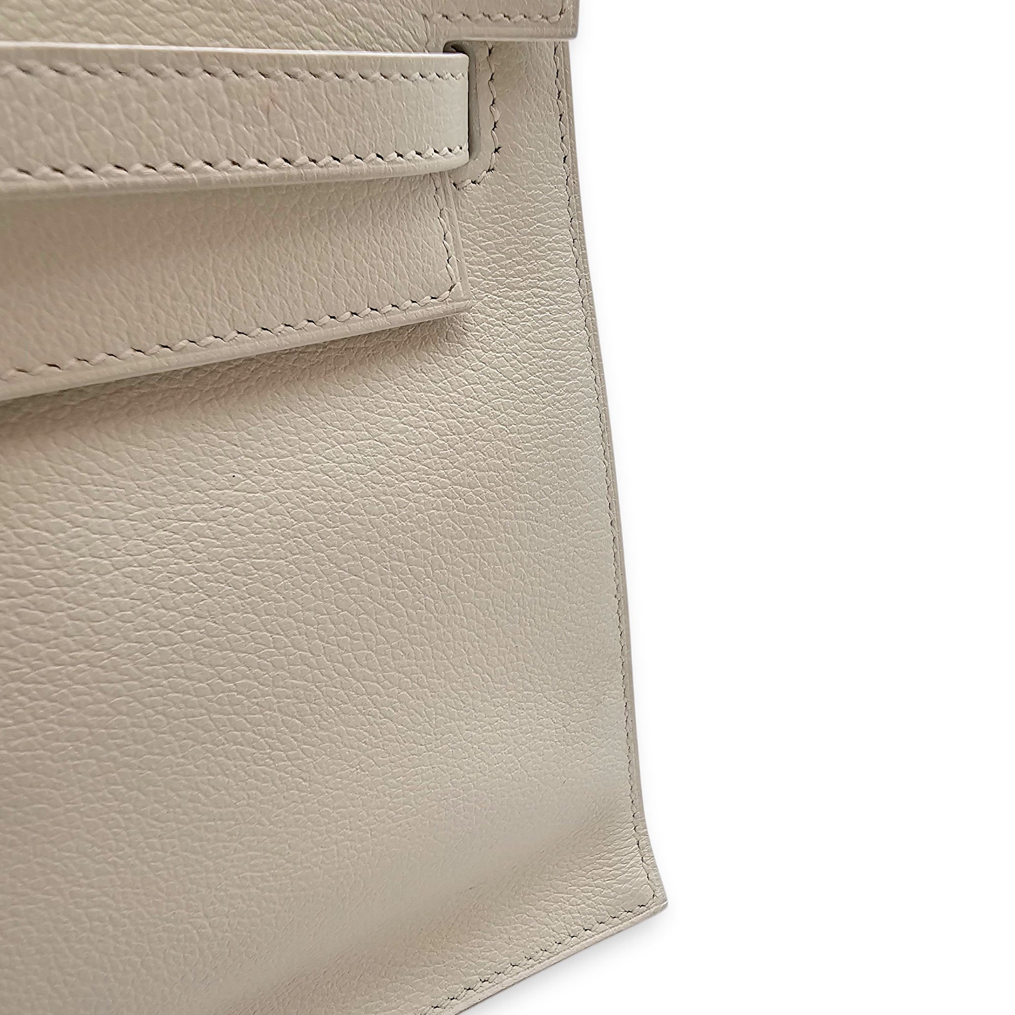 Kelly Danse Blanc in Evercolor Gold hardware