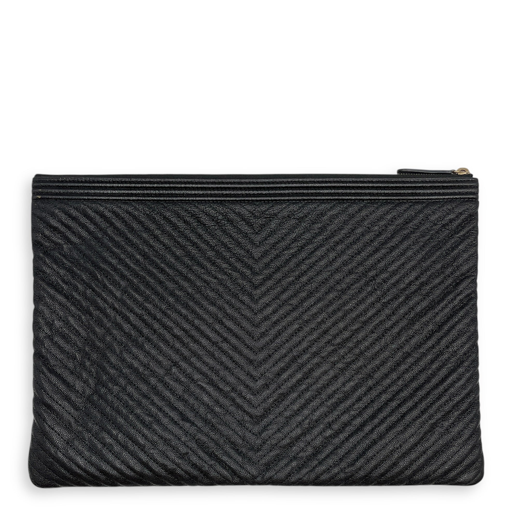 Le Boy O Case Chevron Black Clutch in Calfskin Gold hardware CL2603-20320 2