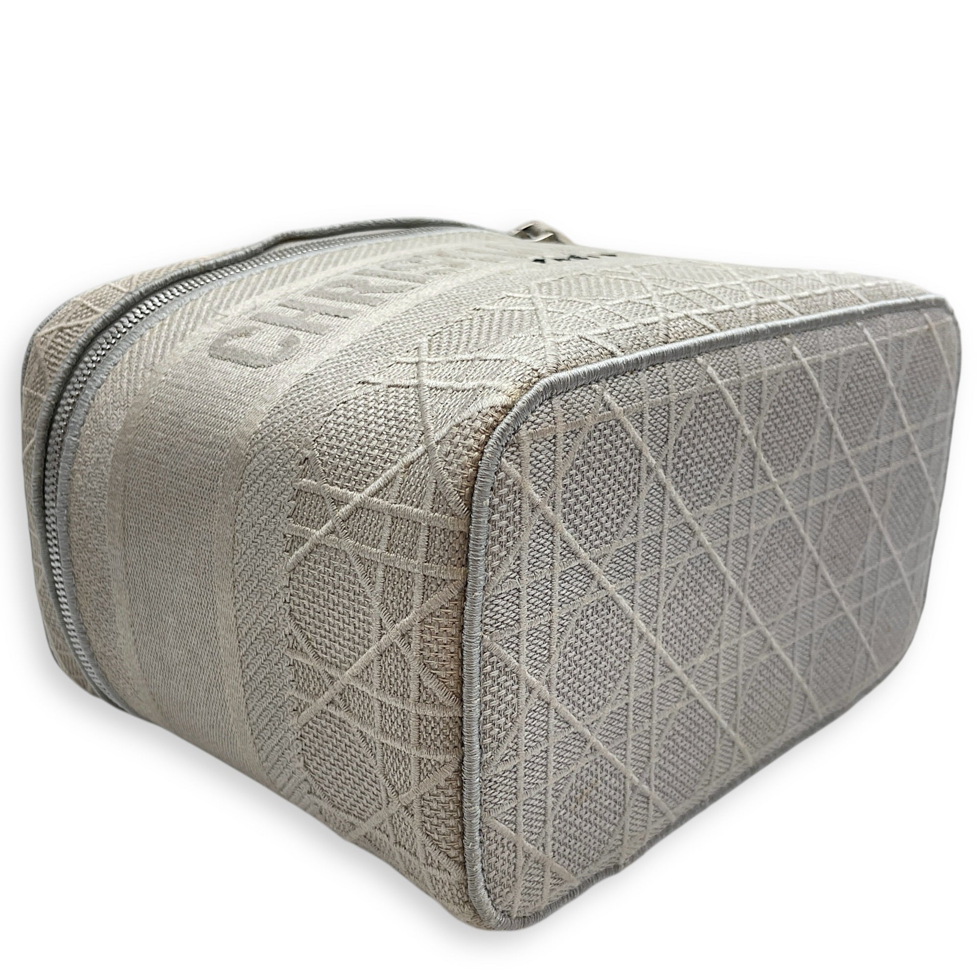 Diortravel Grey Vanity Case in Canvas Silver hardware CL2603-20374 10