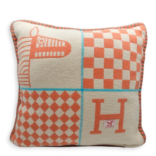 Avalon Animaux Nattes Pillow Corail Homeware CL2603-20434 1