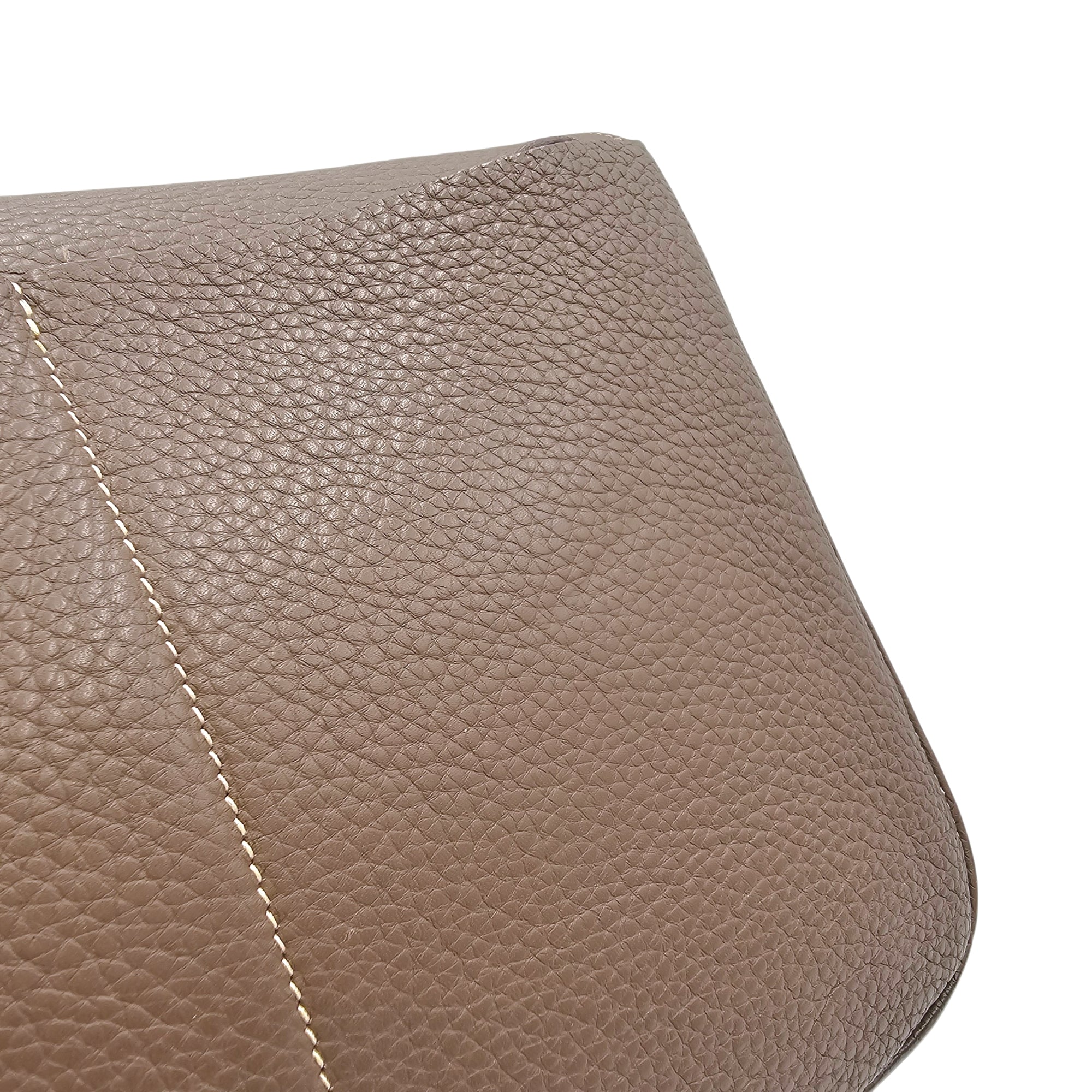Halzan 31 Etoupe in Clemence Palladium hardware