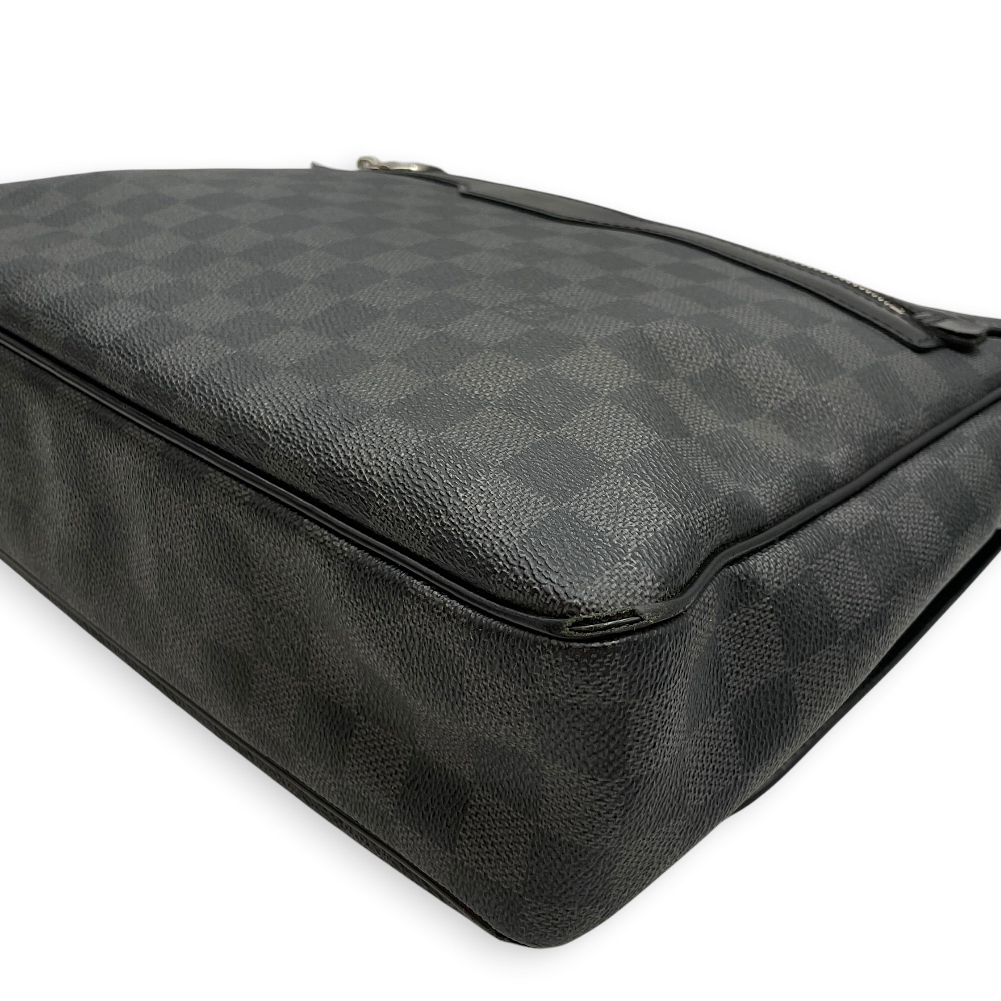 Daniel MM Messenger in Damier Graphite SP0182 Grey Shoulder Bag in Canvas Silver hardware