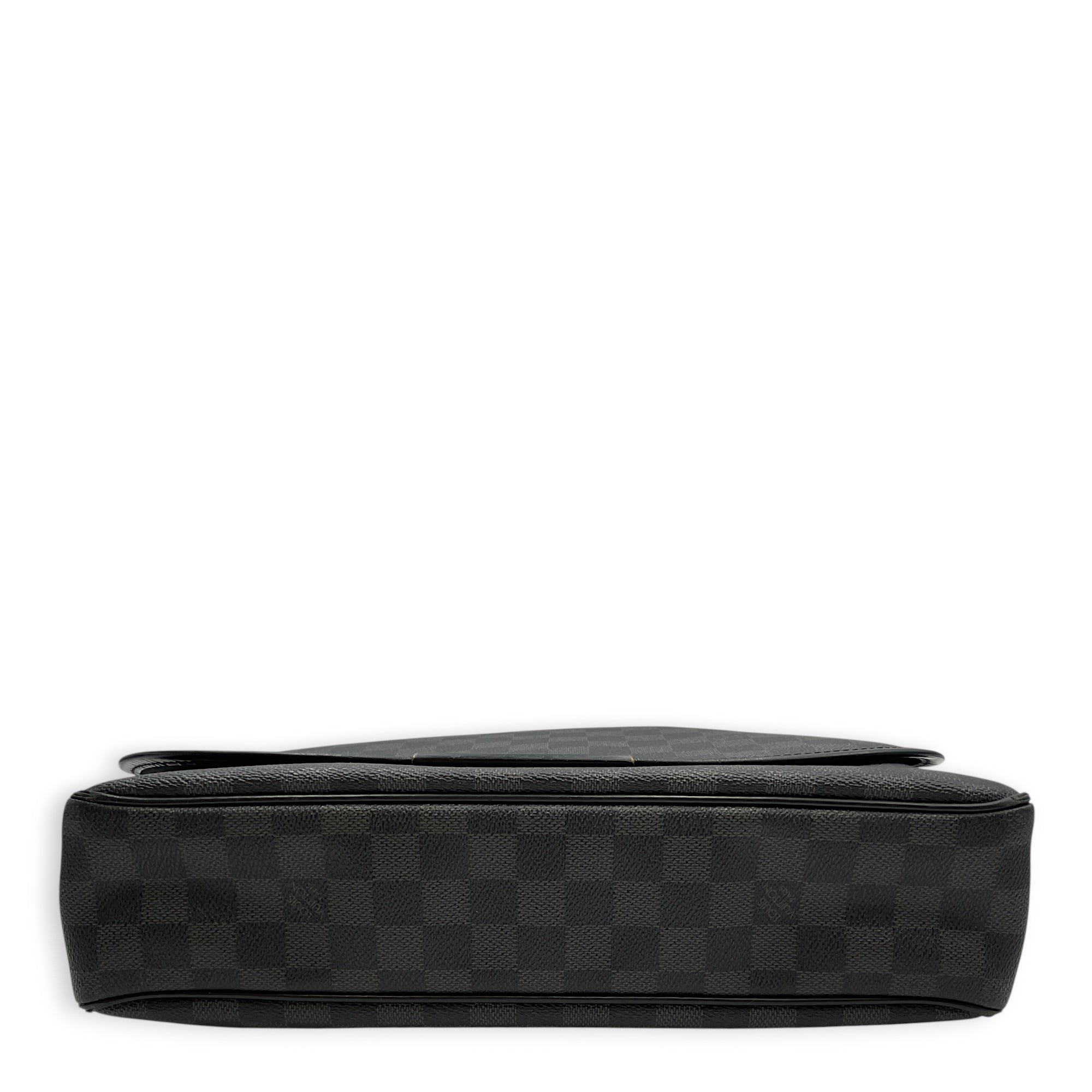 Daniel MM Messenger in Damier Graphite SP0182 Grey Shoulder Bag in Canvas Silver hardware