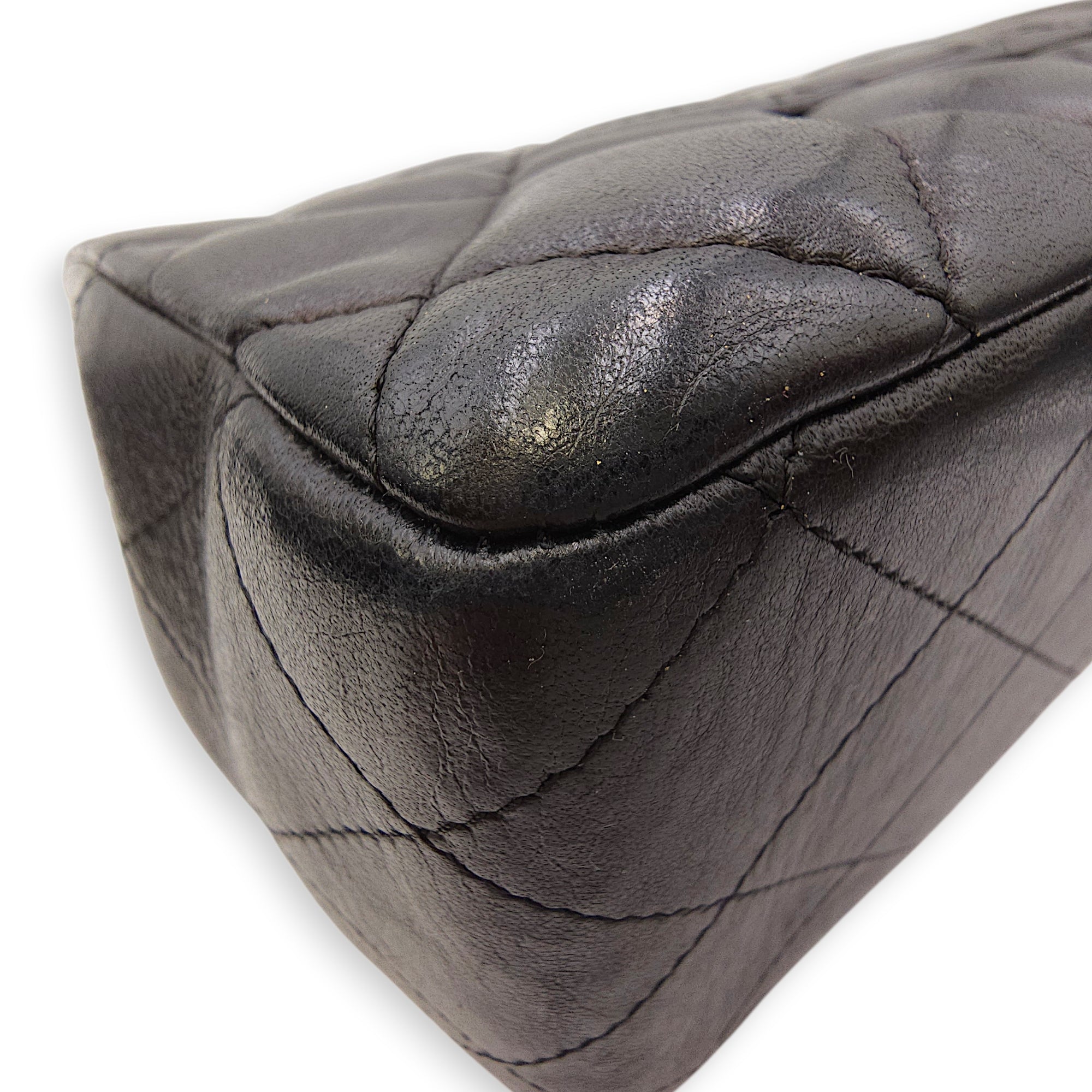 Classic Jumbo Flap 30 Black Shoulder Bag in Lambskin Gold hardware
