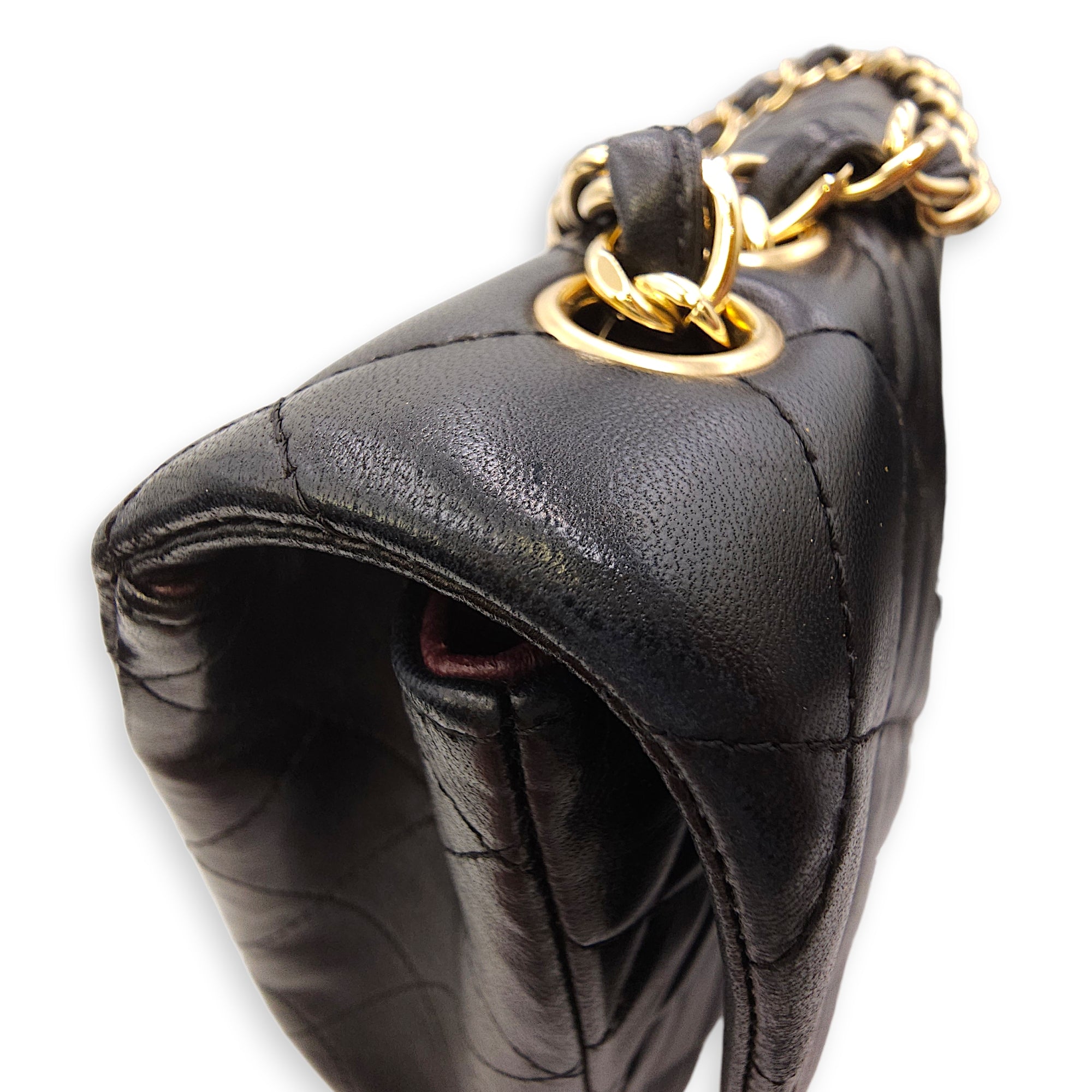 Classic Jumbo Flap 30 Black Shoulder Bag in Lambskin Gold hardware