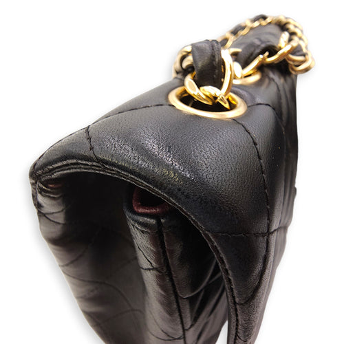 Classic Jumbo Flap 30 Black Shoulder Bag in Lambskin Gold hardware