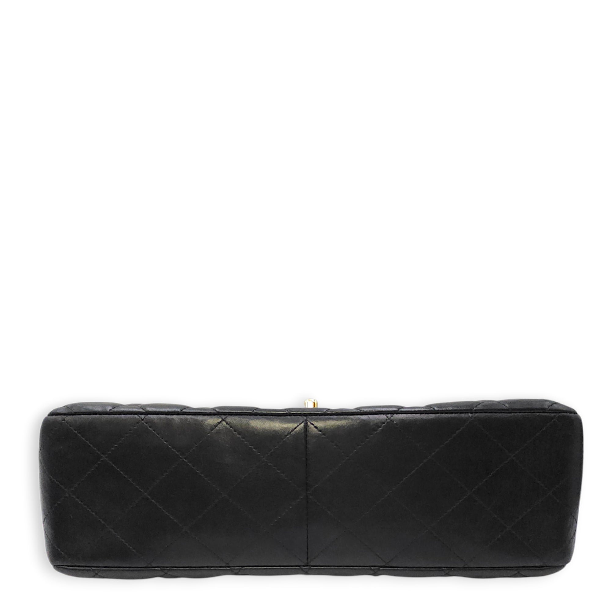 Classic Jumbo Flap 30 Black Shoulder Bag in Lambskin Gold hardware
