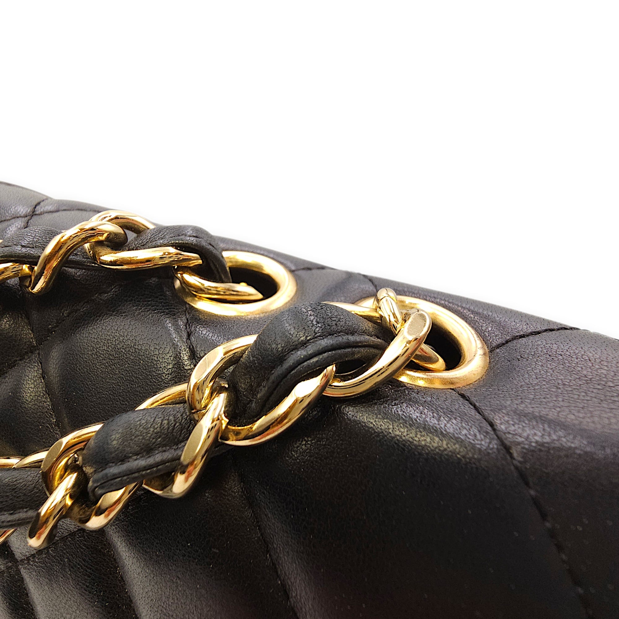 Classic Jumbo Flap 30 Black Shoulder Bag in Lambskin Gold hardware