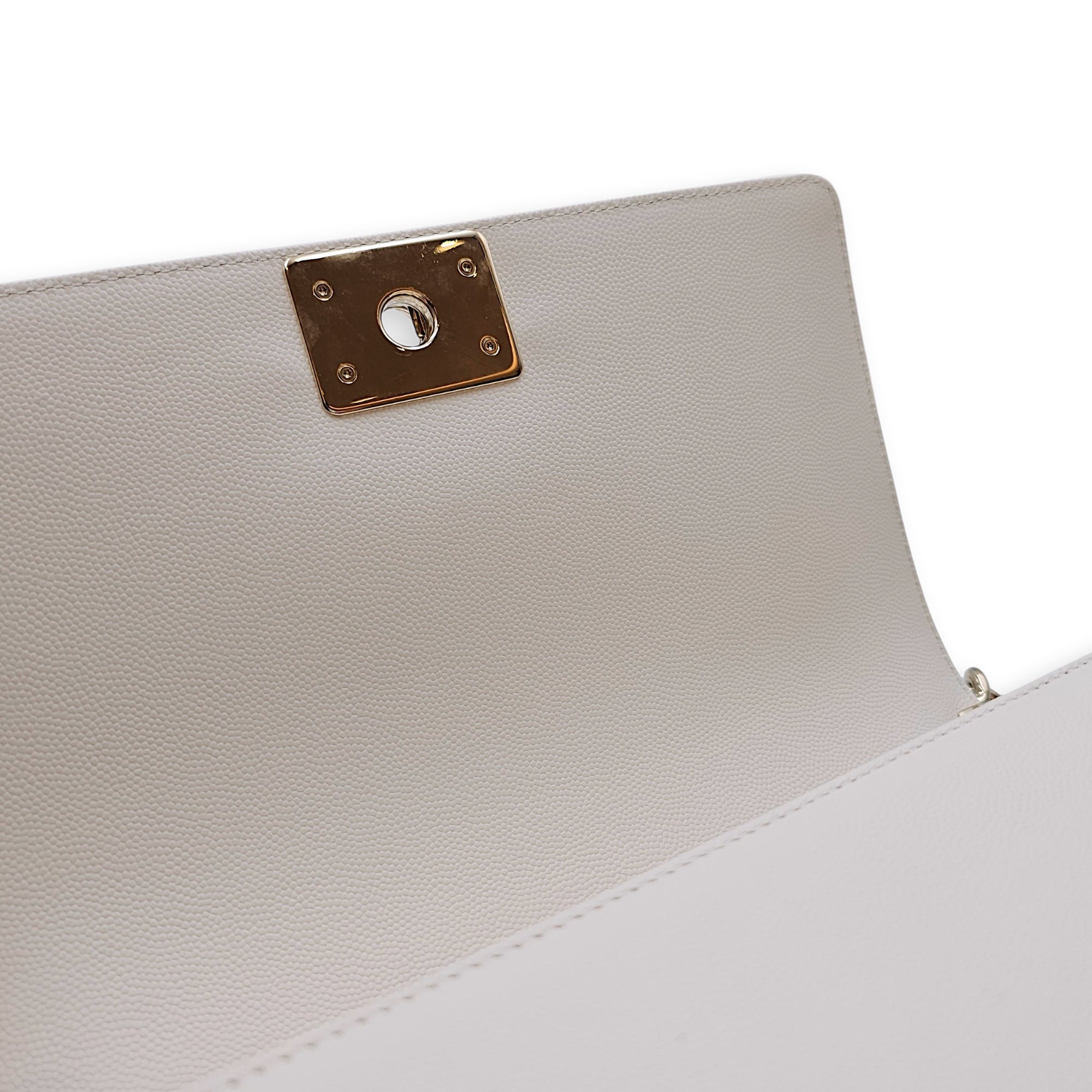 Le Boy Medium White Shoulder Bag in Caviar Leather Silver hardware CL2604-20586 12