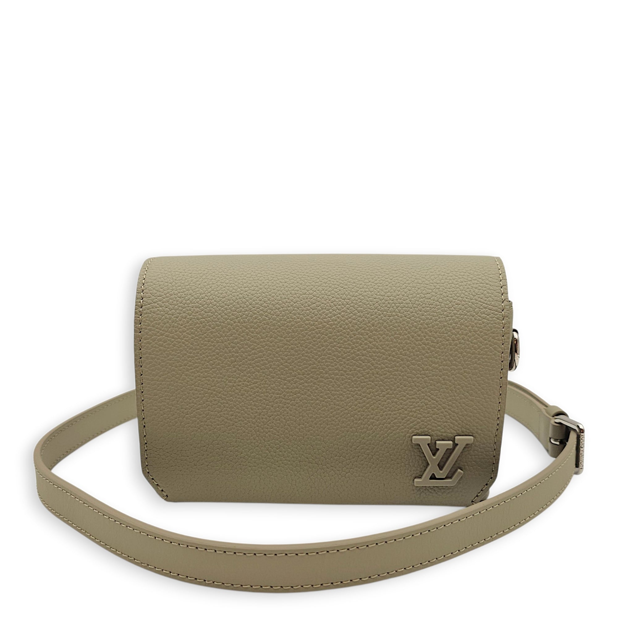 Fastline Green Wearable Wallet with Strap in Calfskin Silver hardware CL2604-20591 12