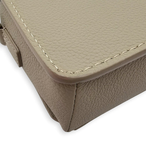 Fastline Green Wearable Wallet with Strap in Calfskin Silver hardware CL2604-20591 7