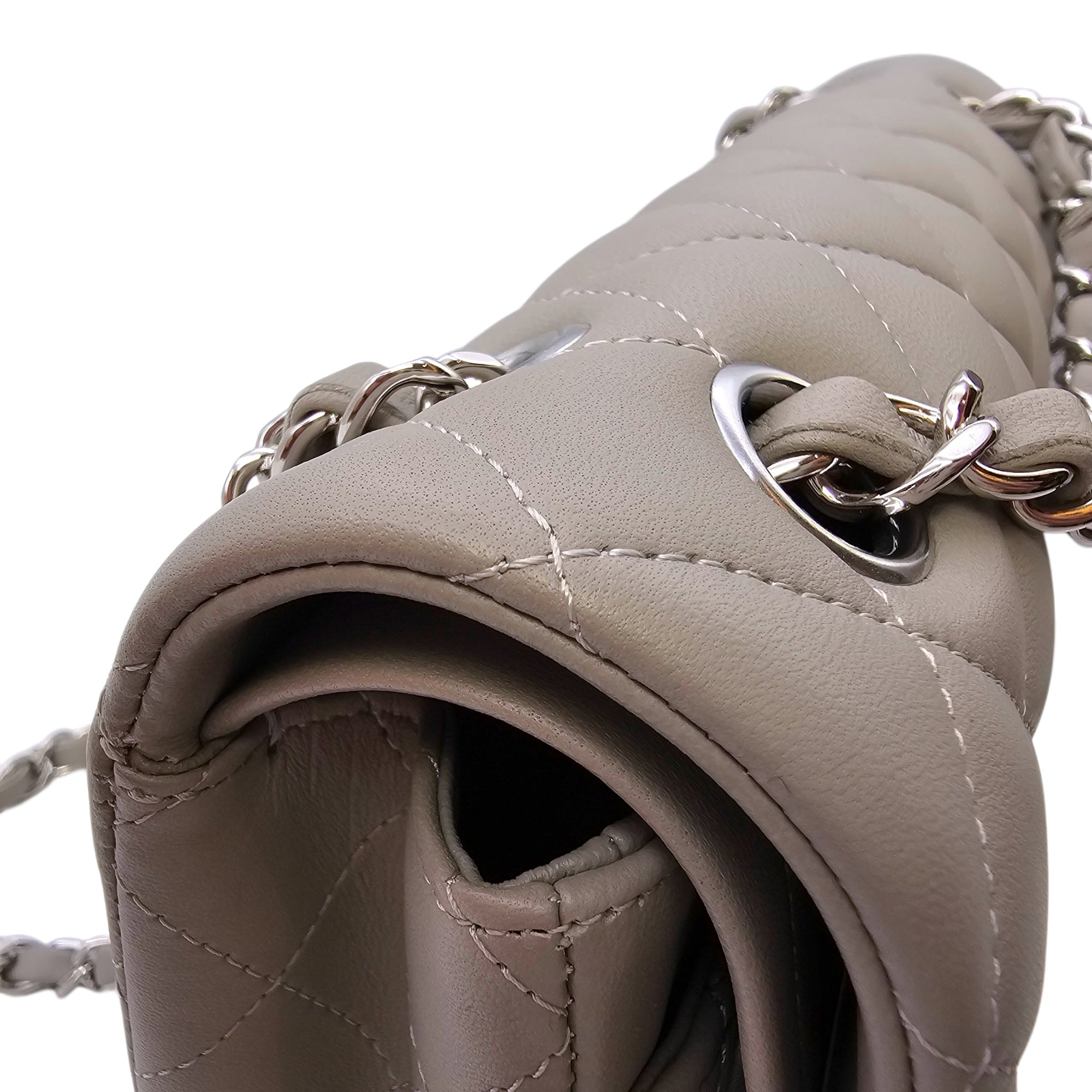 Small Classic Flap Grey Shoulder Bag in Lambskin Silver hardware CL2604-20656 11