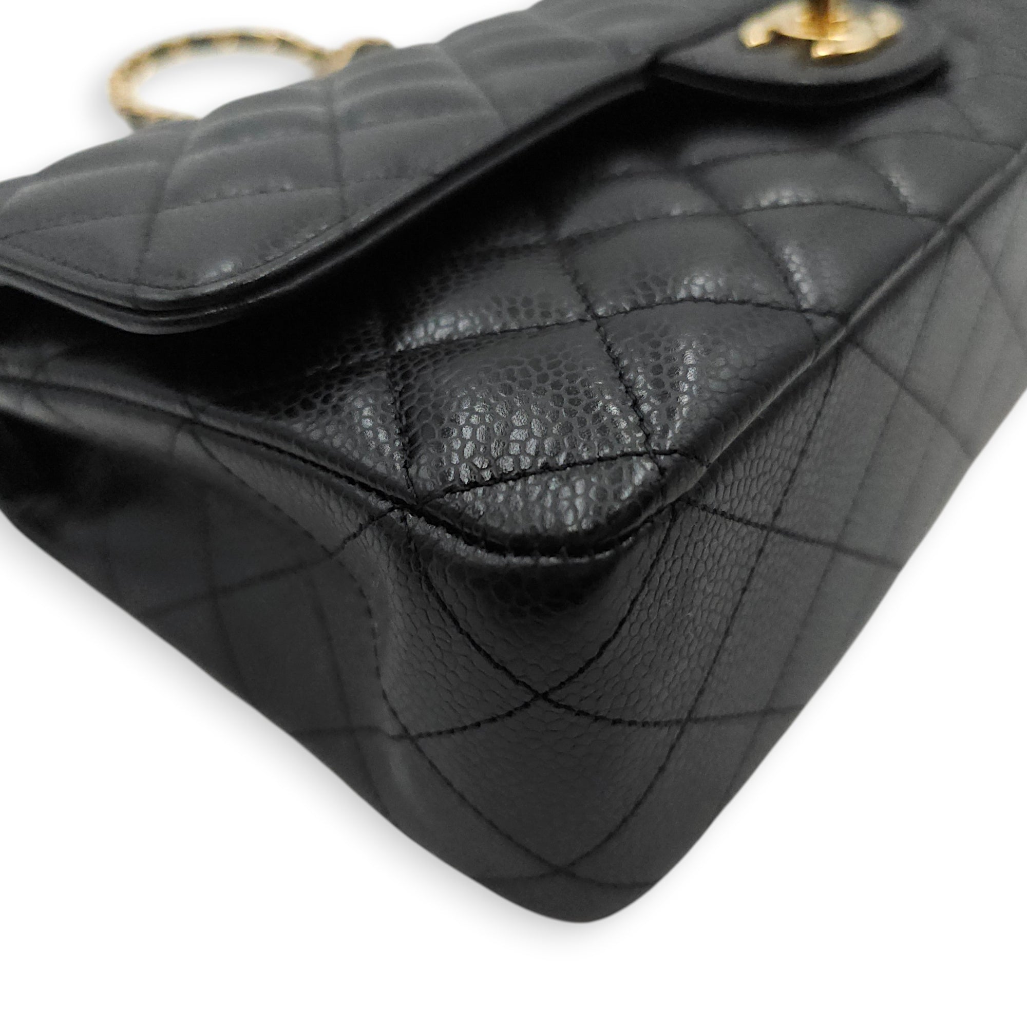 Classic Flap (Double Flap) Medium Black Shoulder Bag in Caviar Leather Gold hardware CL2604-20688 7