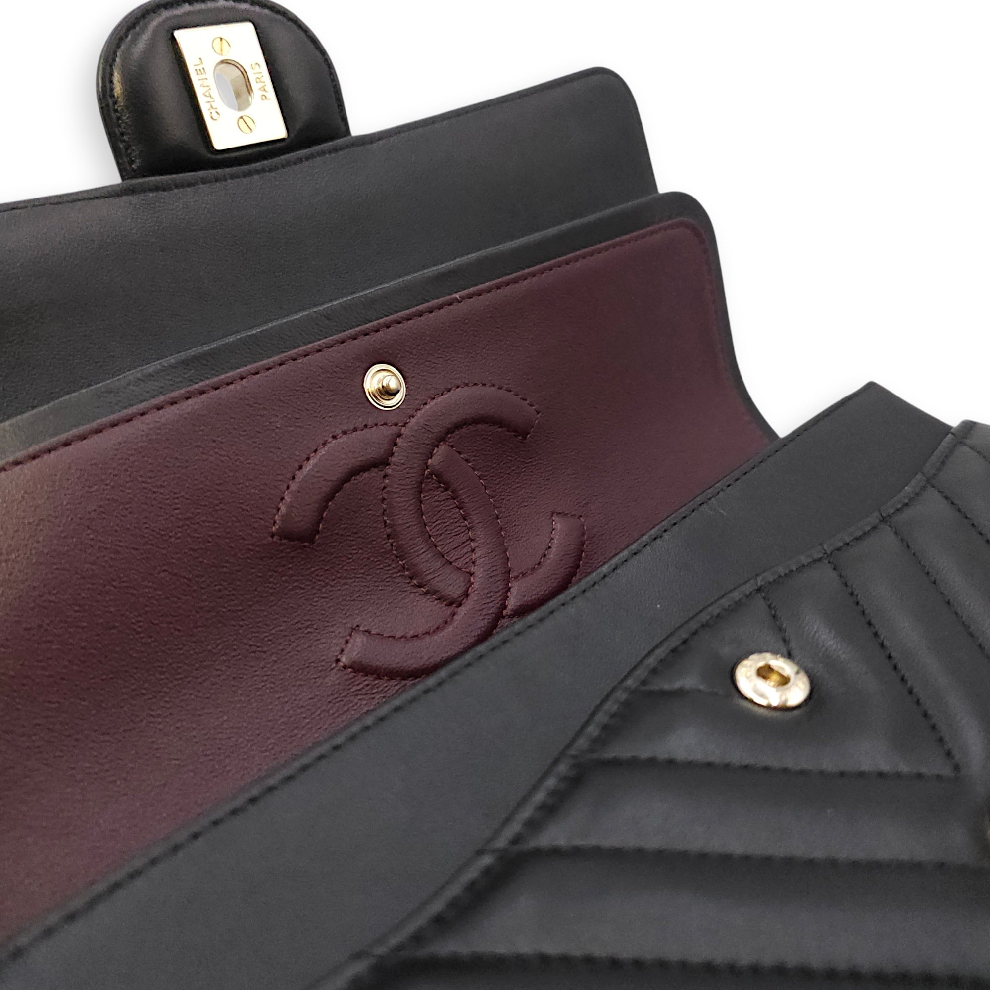 Quilted Chevron Classic Double Flap Medium Black Shoulder Bag in Lambskin Gold hardware CL2604-20740 7