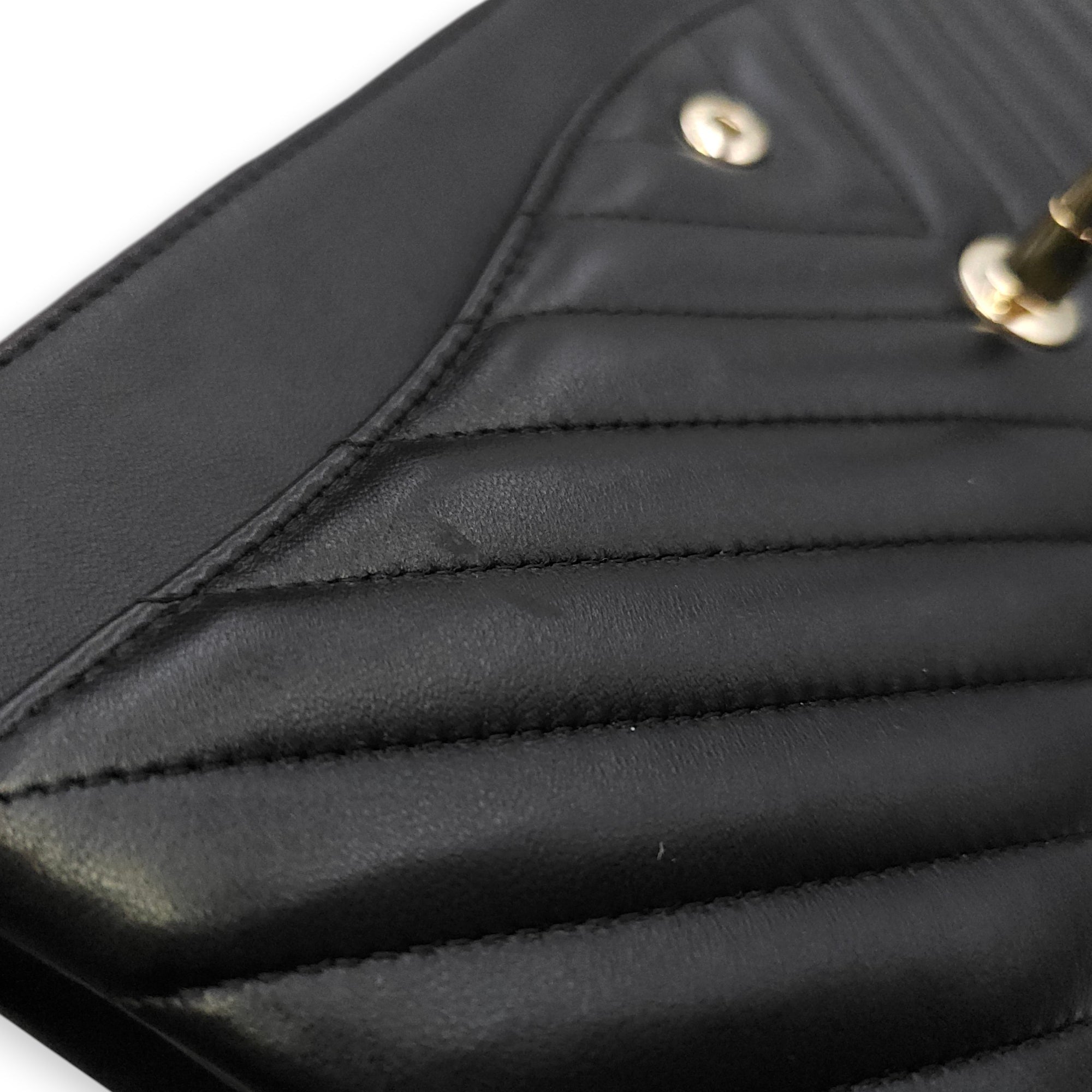 Quilted Chevron Classic Double Flap Medium Black Shoulder Bag in Lambskin Gold hardware CL2604-20740 8