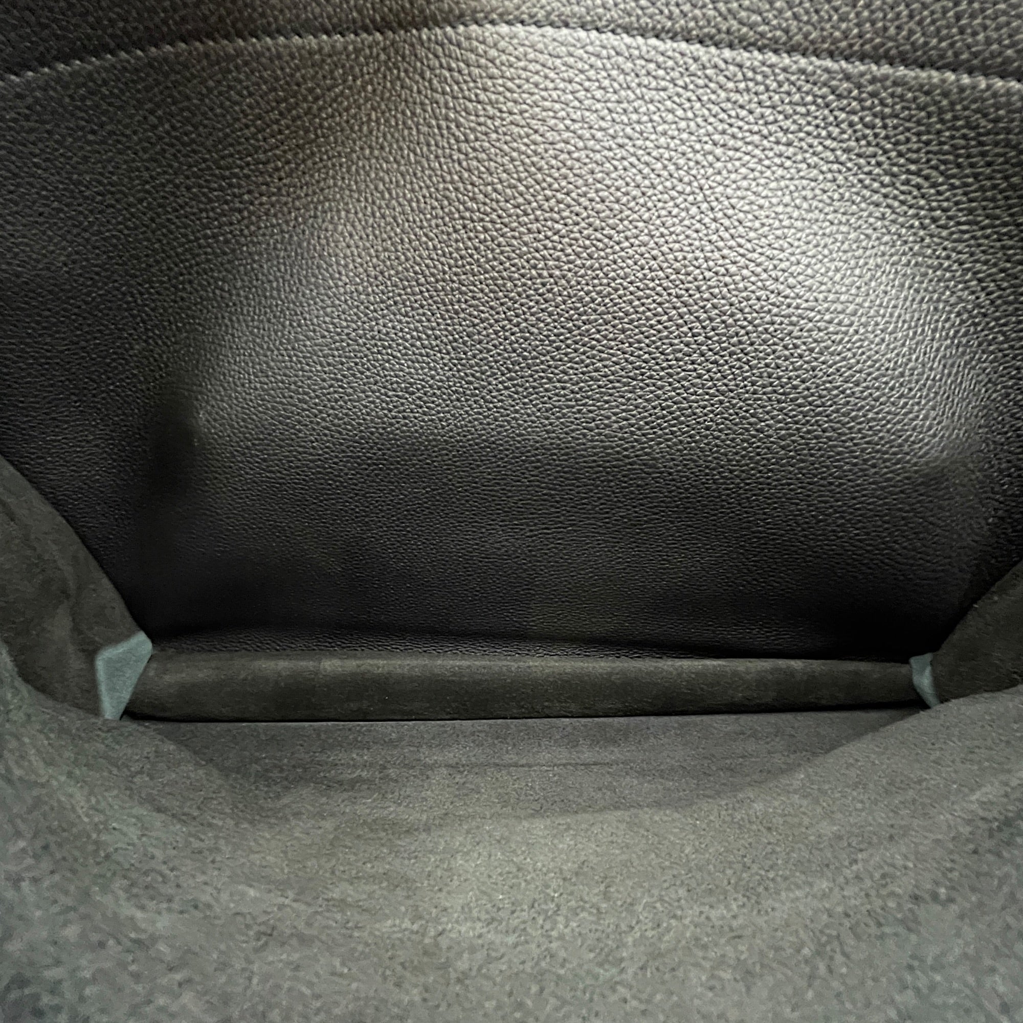Sac a Depeches 38 Black in Togo Palladium hardware