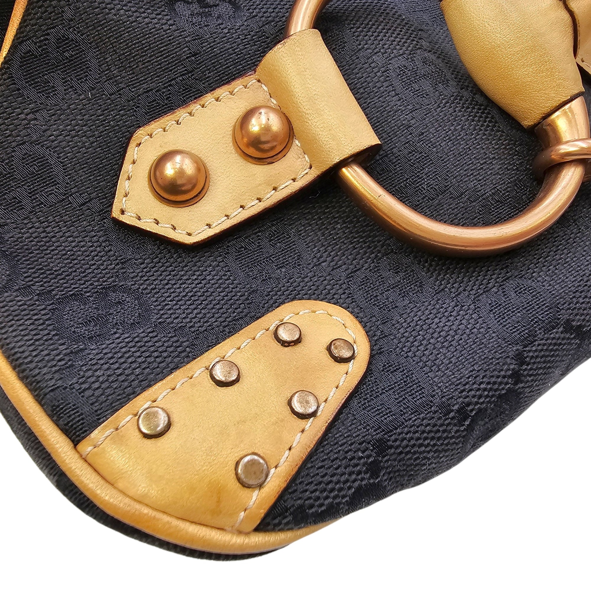 Horsebit Chain Medium Black Shoulder Bag Matte Gold hardware CL2604-20800 19