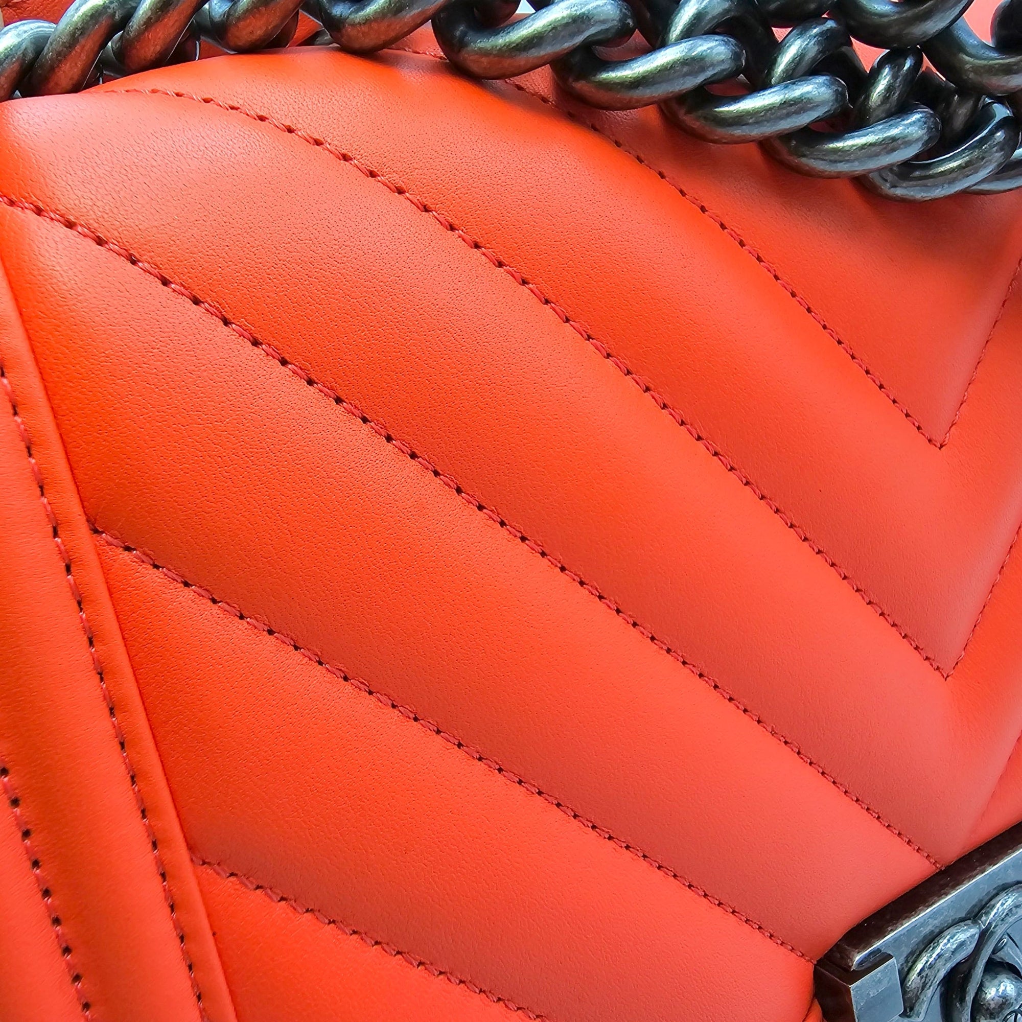 Le Boy Medium Orange Shoulder Bag in Calfskin Ruthenium hardware CL2604-20808 9