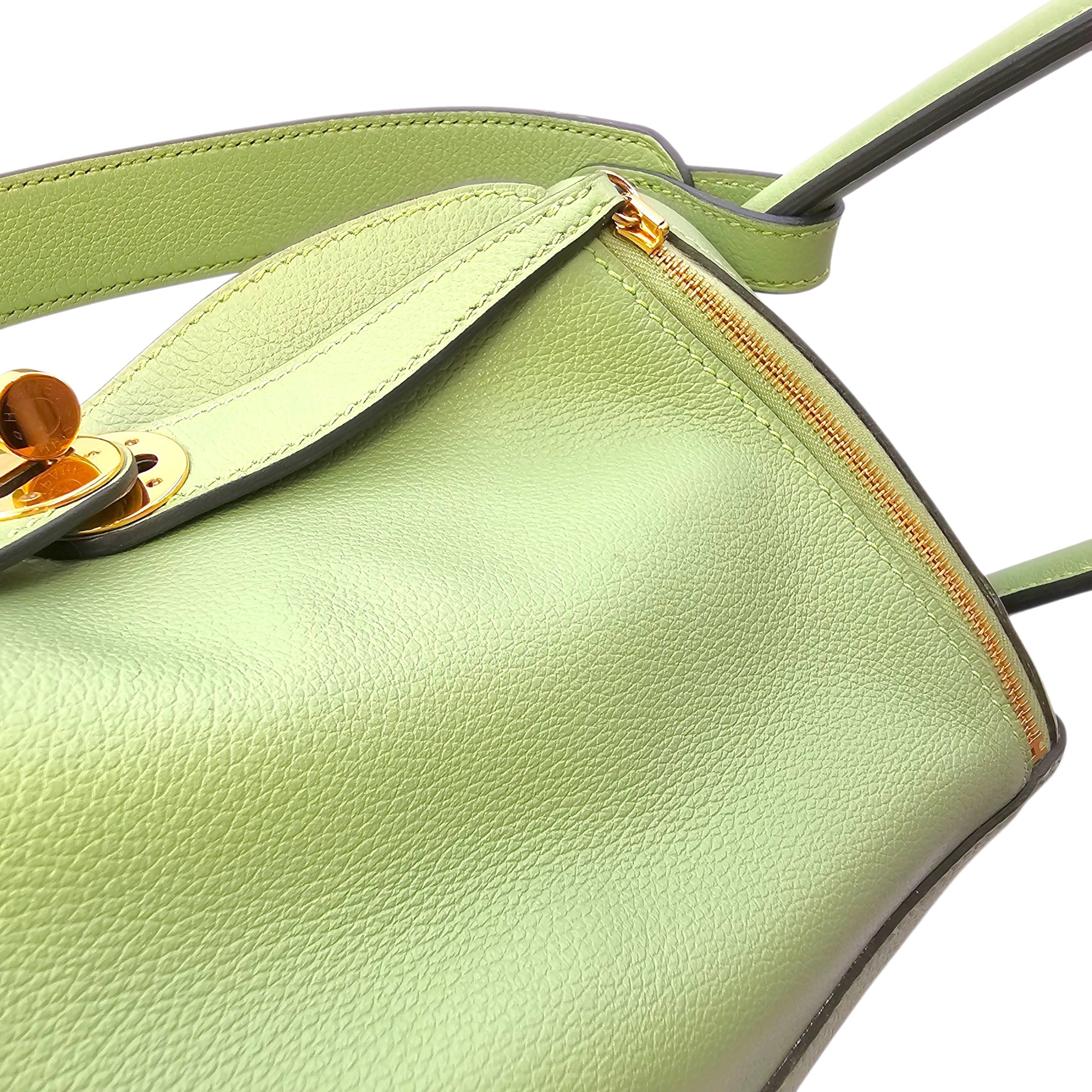 Lindy 26 Vert Criquet in Evercolor Gold hardware