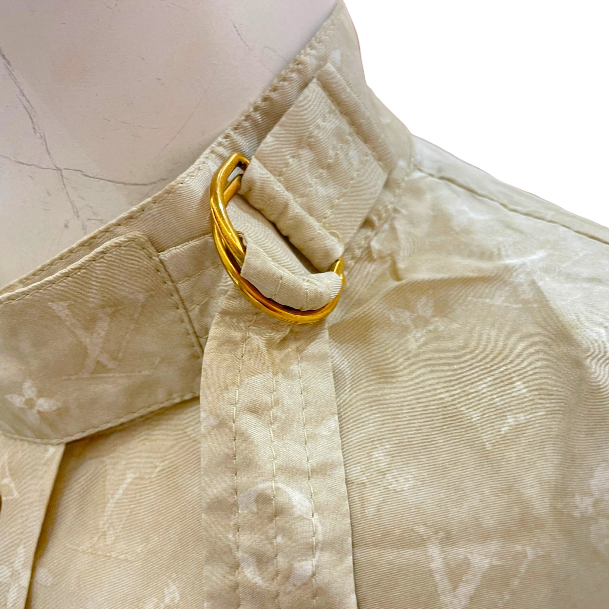 LV Monogram Shirt 34 Vanilla Ready-To-Wear in Silk Gold hardware CL2604-20914 3