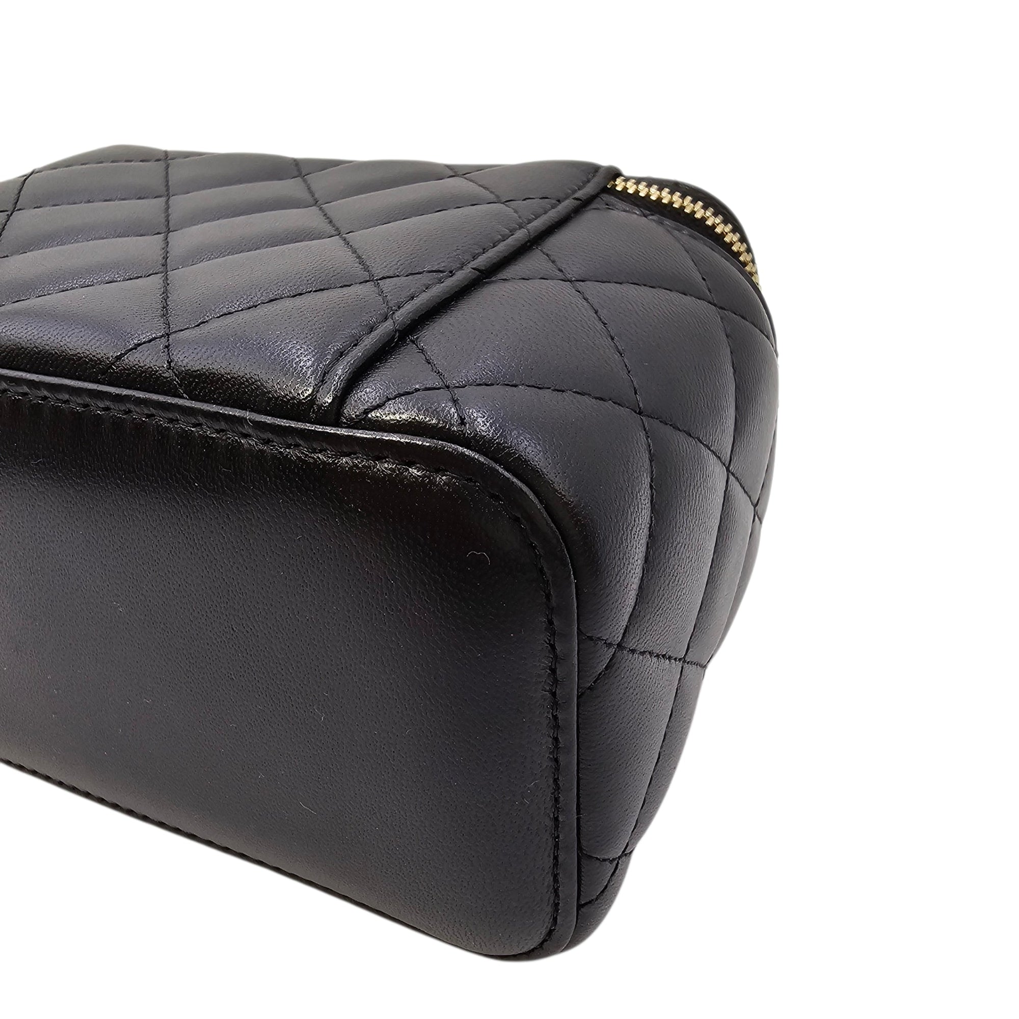 Vanity Case with Strap Black Crossbody Bag in Lambskin Gold hardware CL2604-20959 8